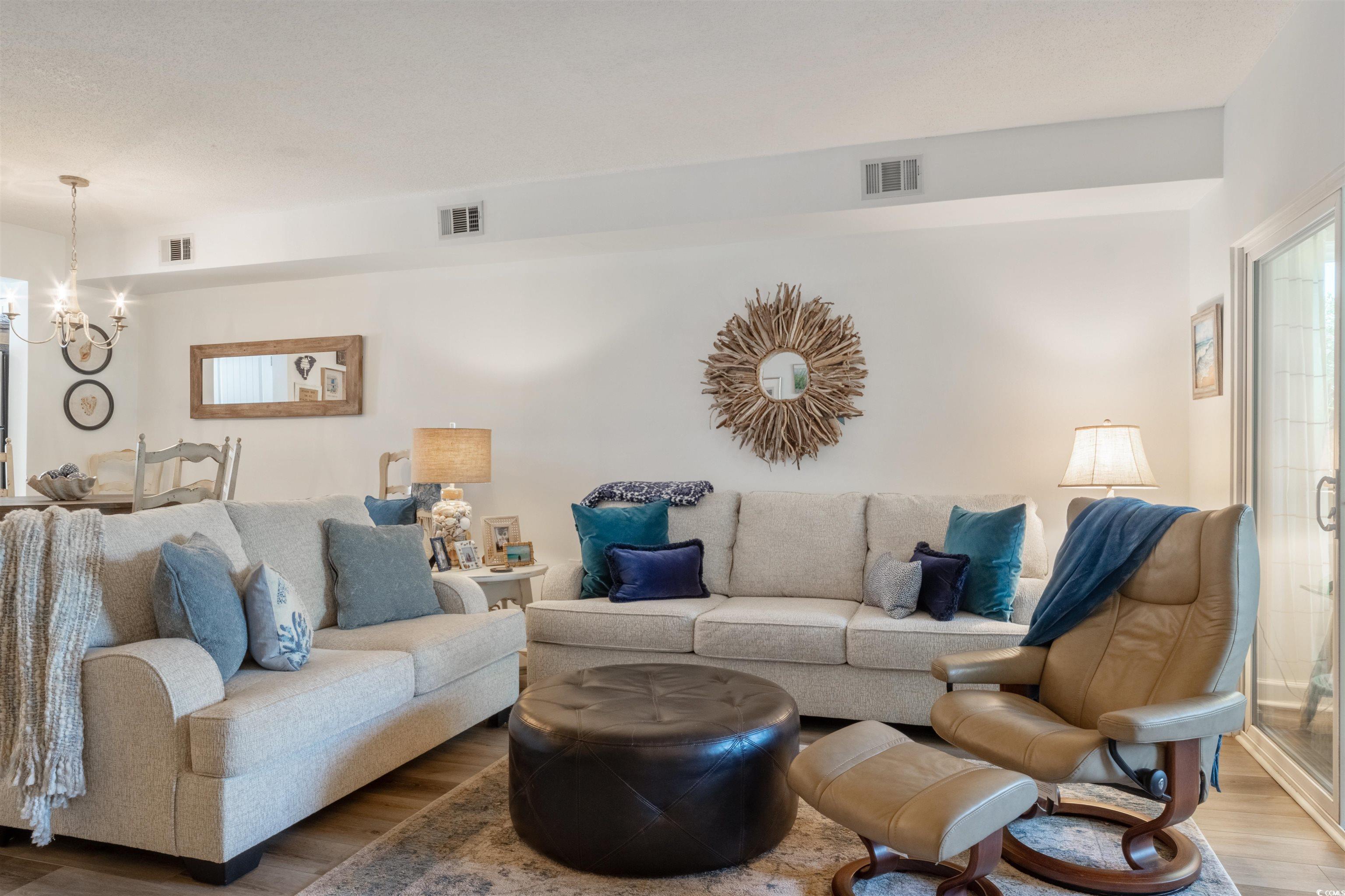 946 Villa Dr. Property Photo 13