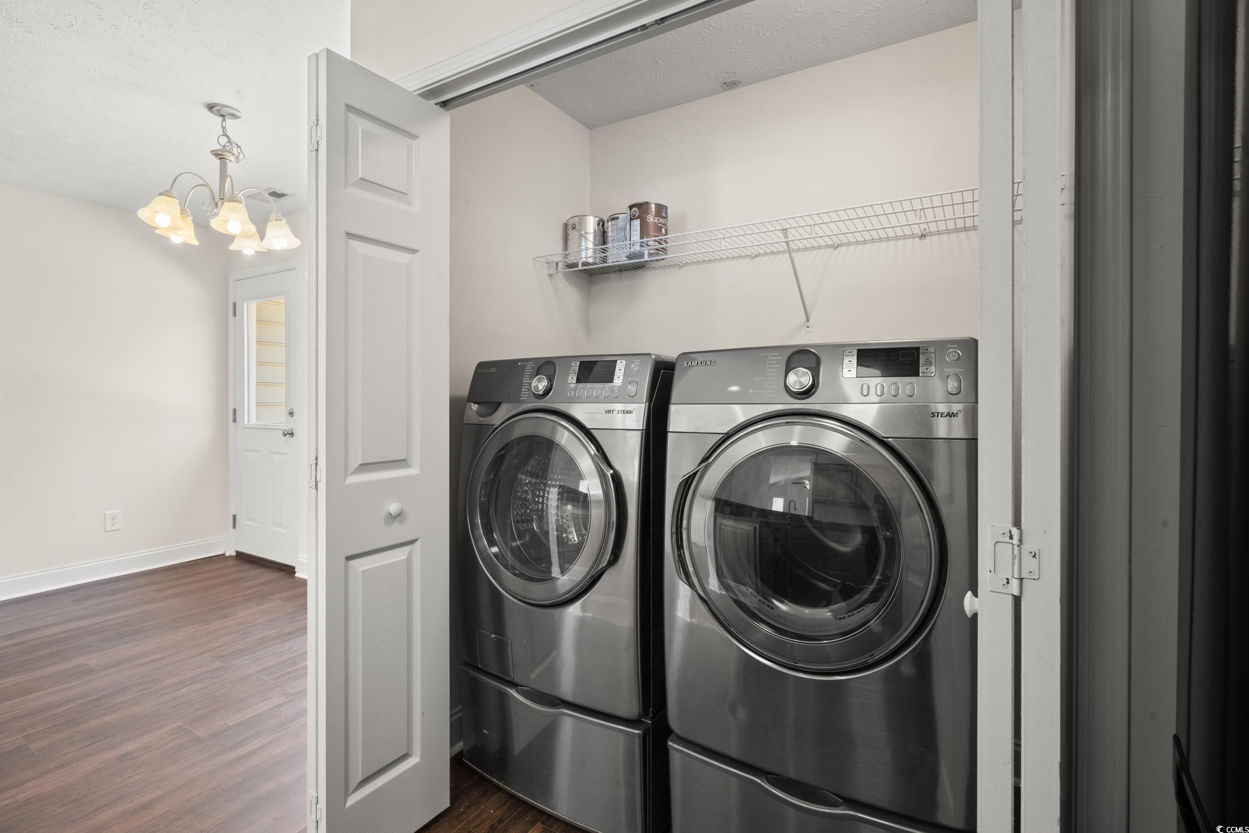 416 Greenwich Dr. Property Photo 14