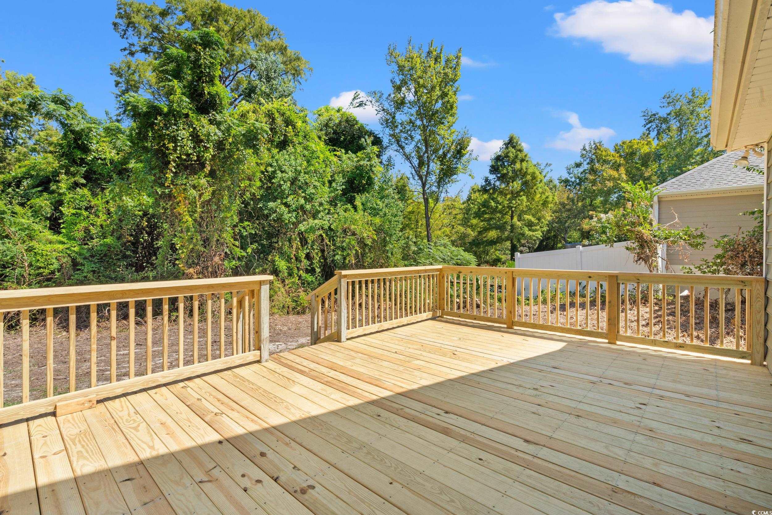 416 Greenwich Dr. Property Photo 16