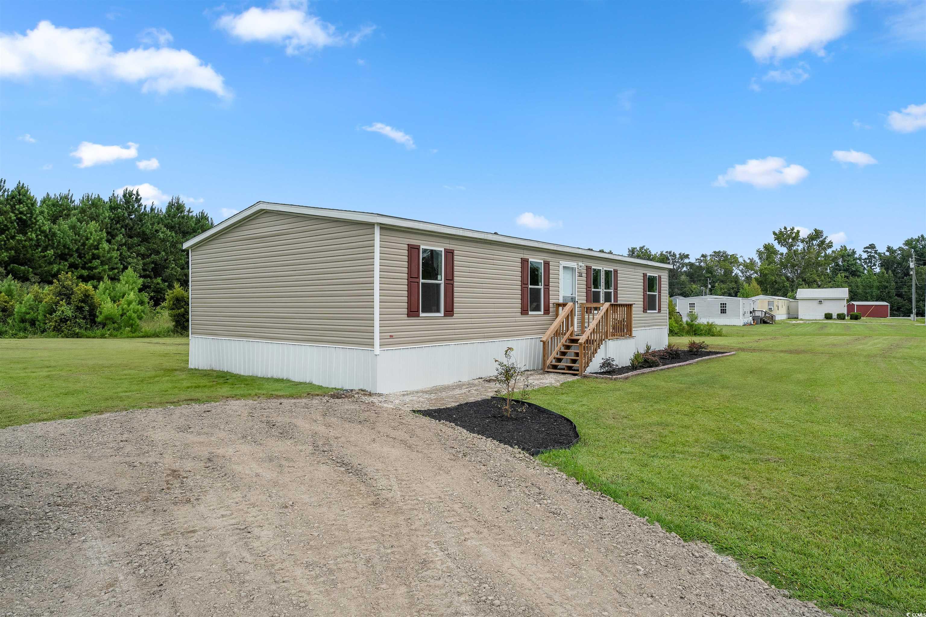 558 Swinton Rd. Property Photo 2