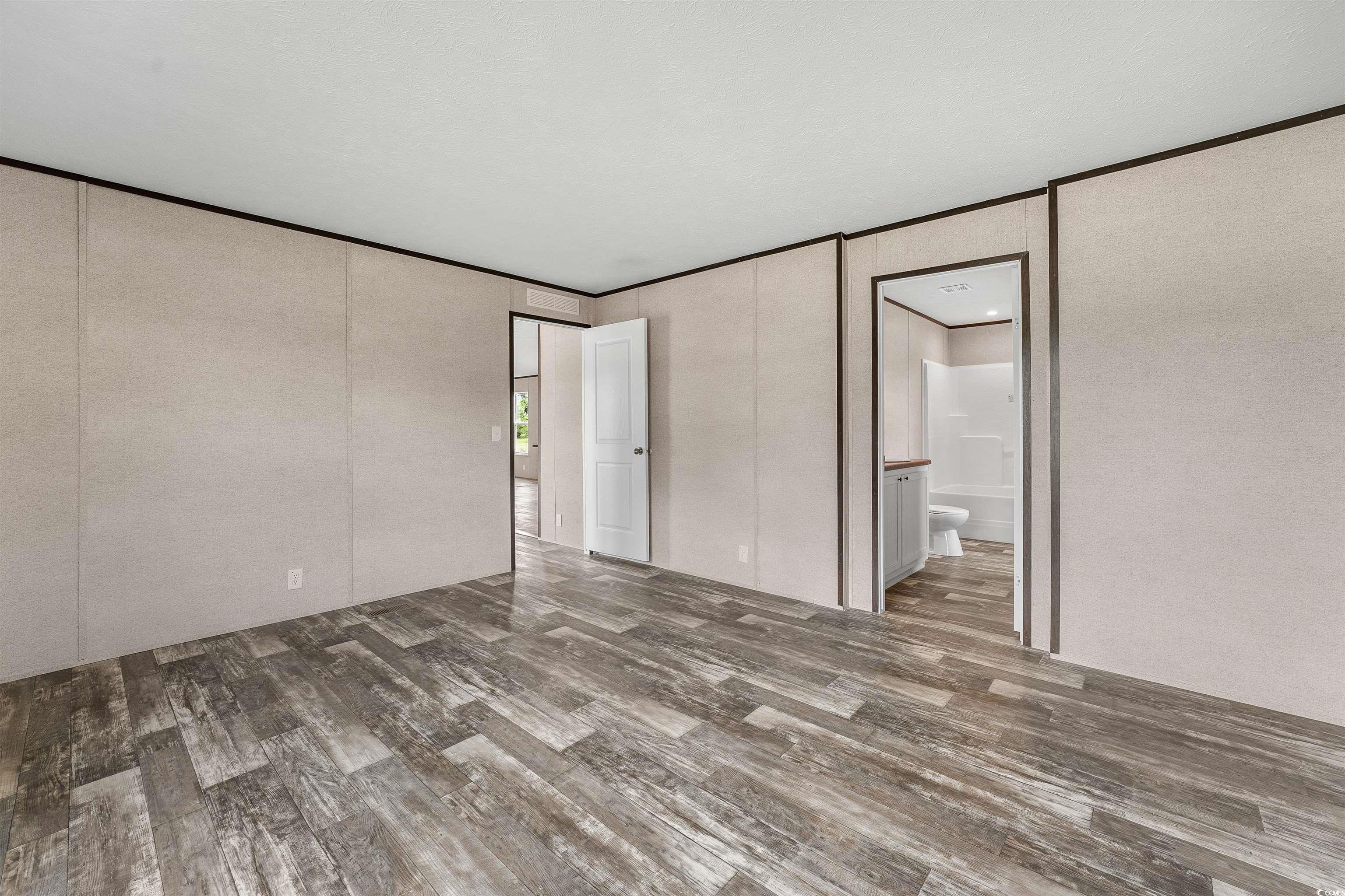 558 Swinton Rd. Property Photo 9