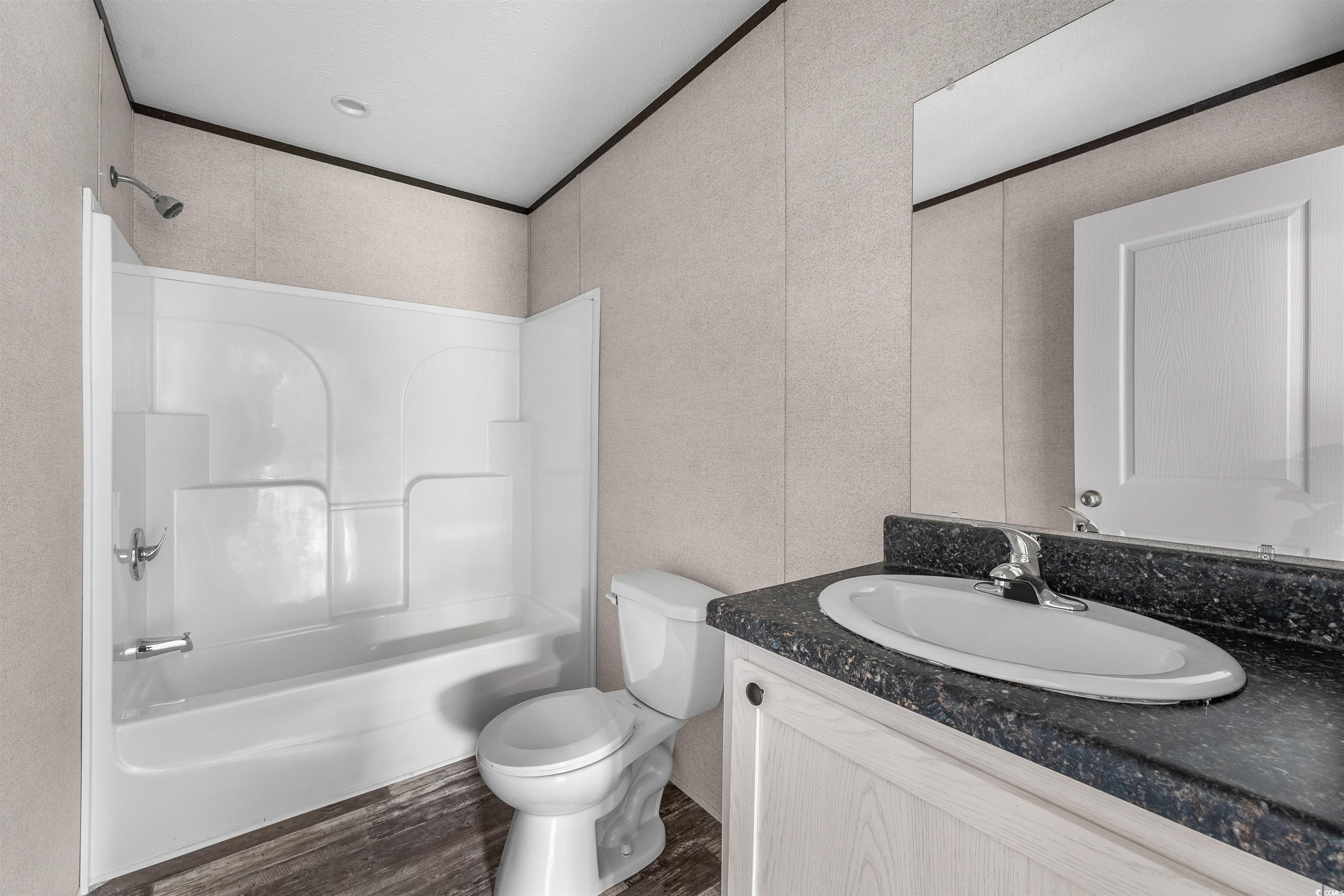 558 Swinton Rd. Property Photo 16