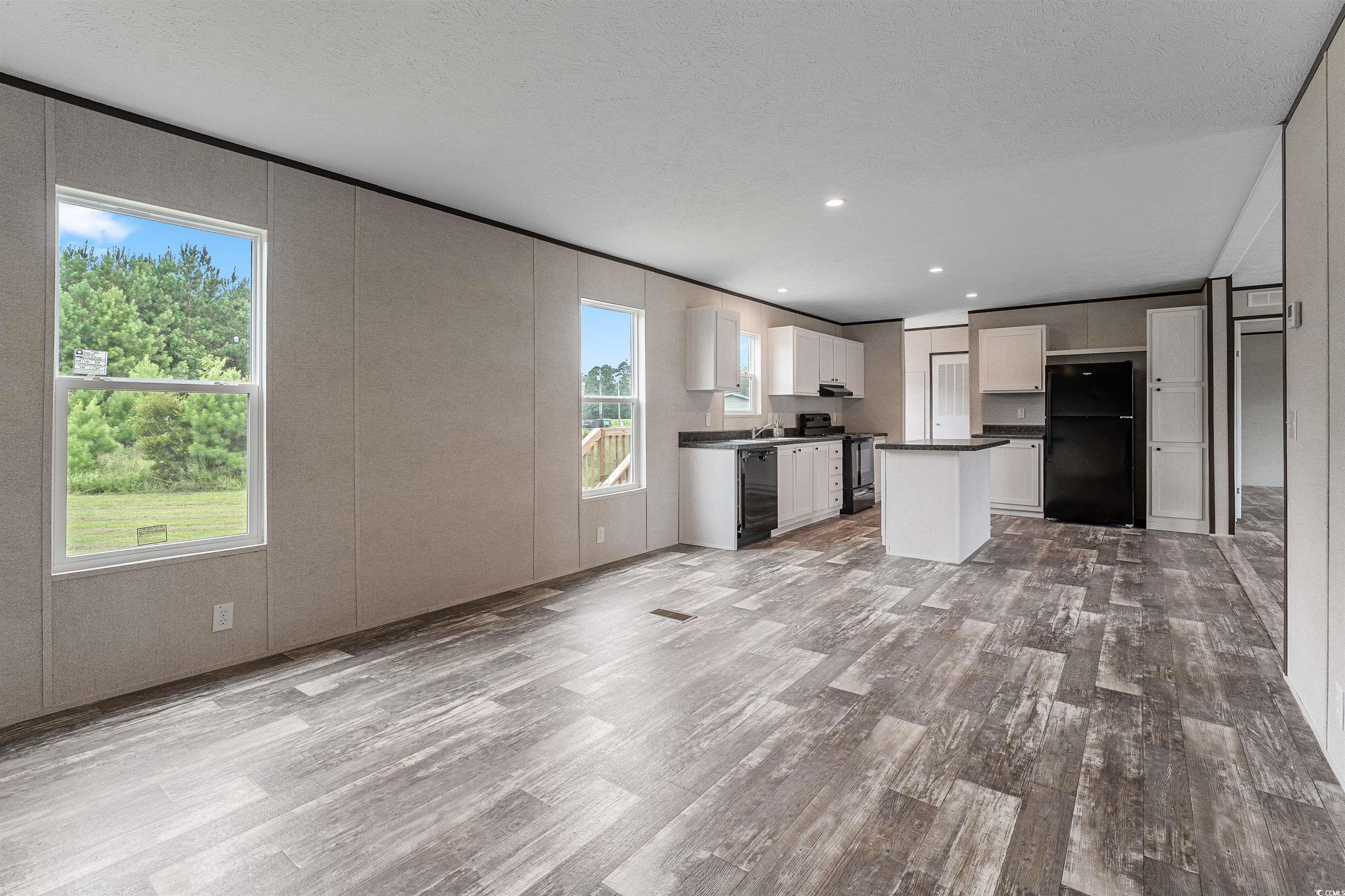 558 Swinton Rd. Property Photo 20