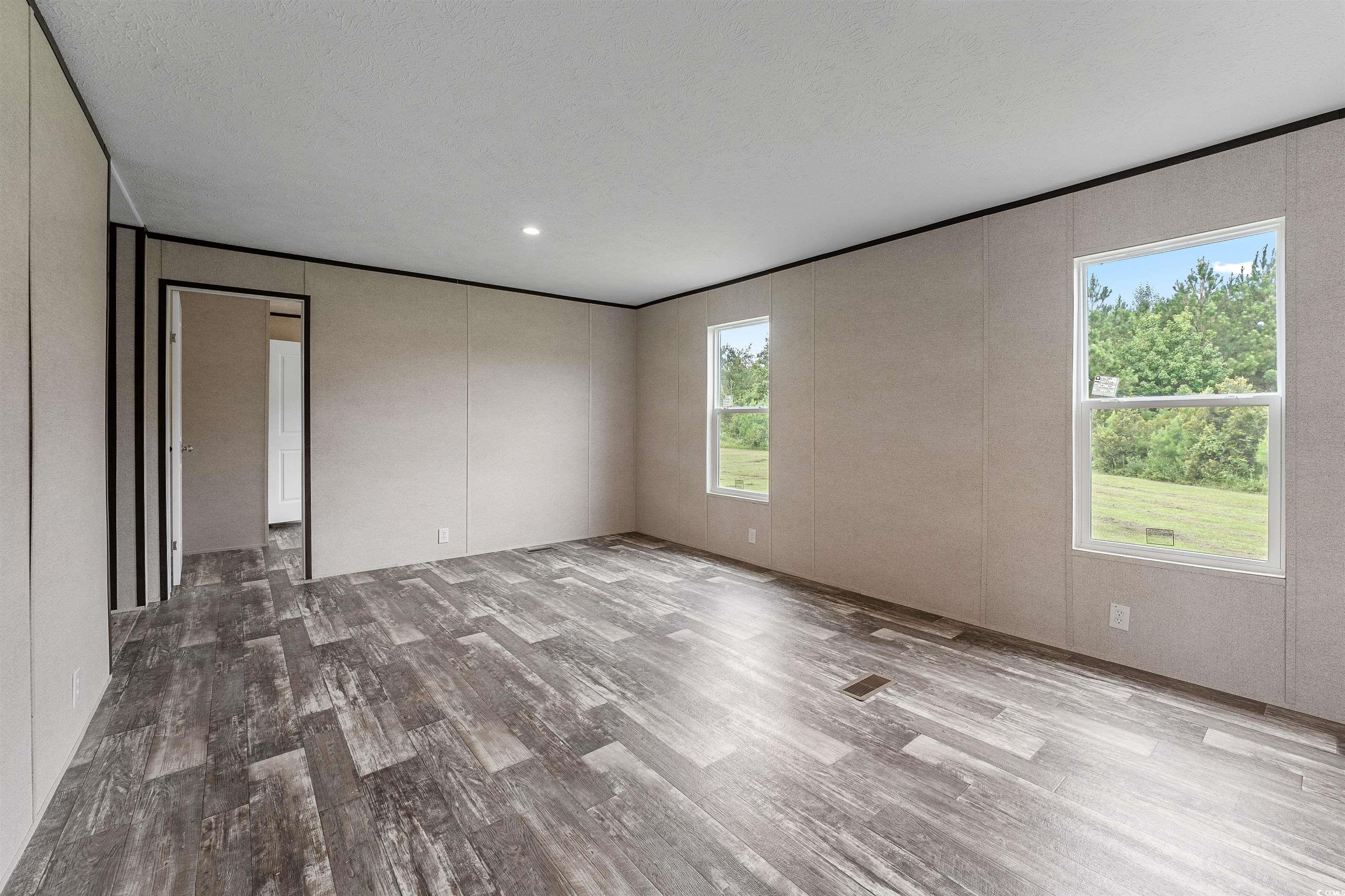 558 Swinton Rd. Property Photo 21