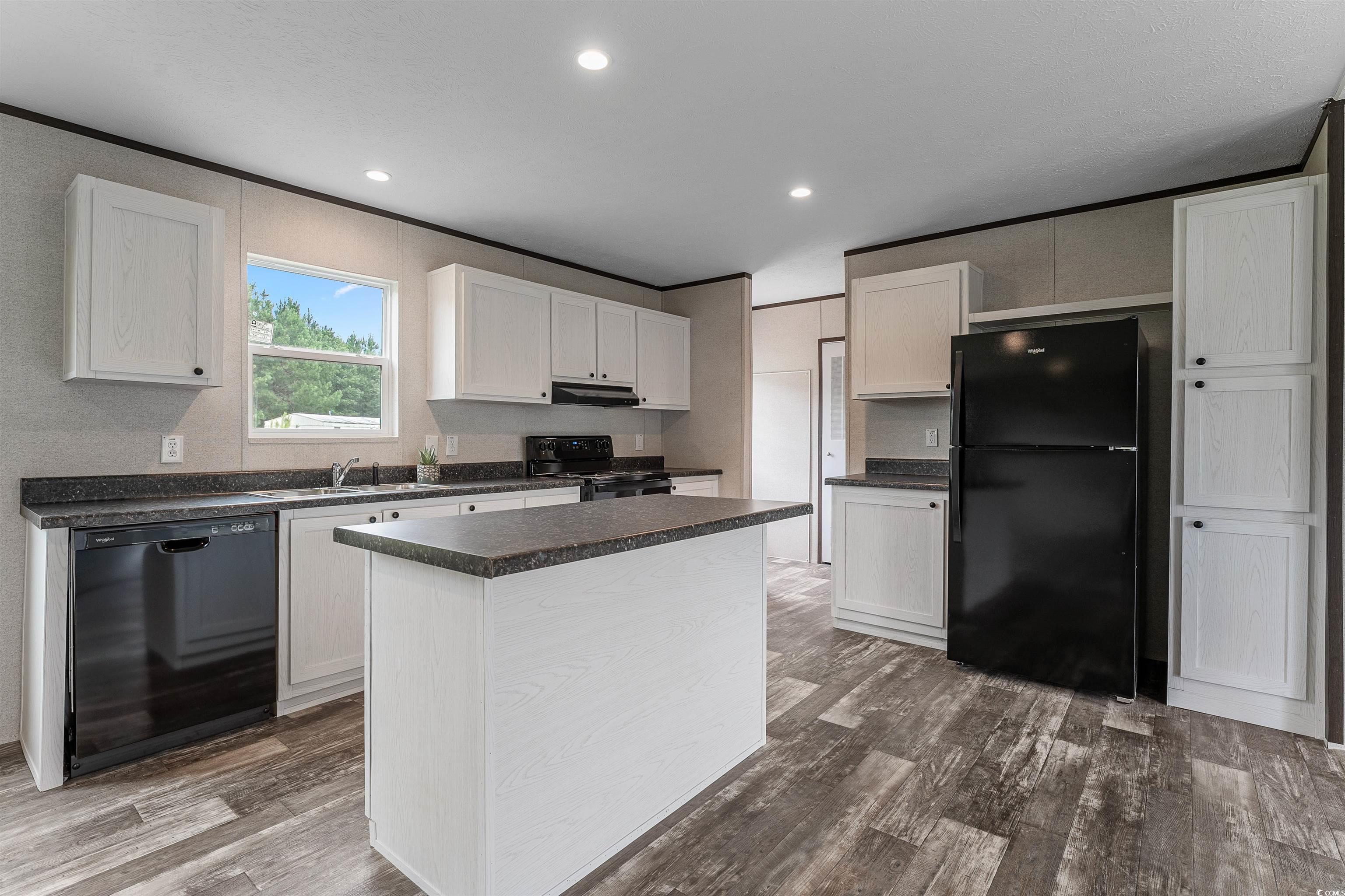 558 Swinton Rd. Property Photo 22