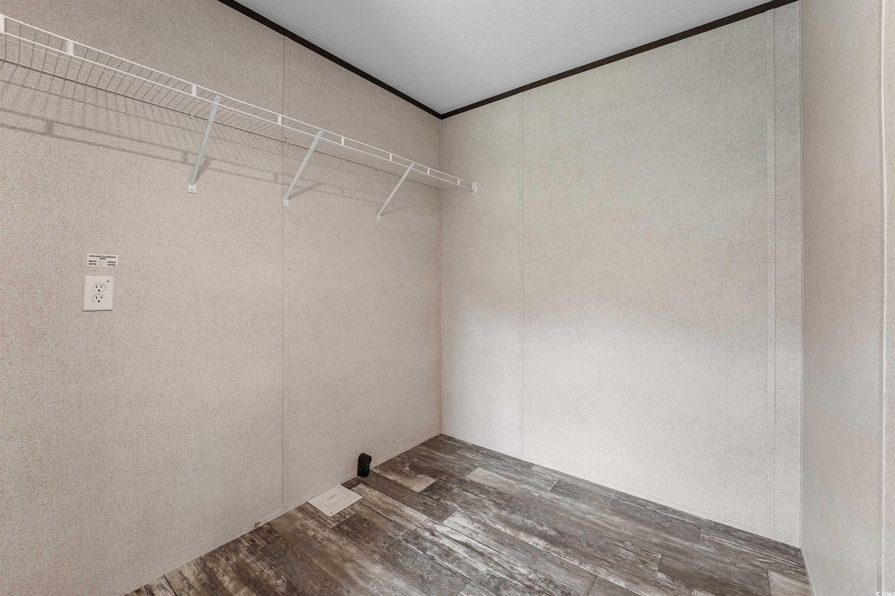 558 Swinton Rd. Property Photo 25