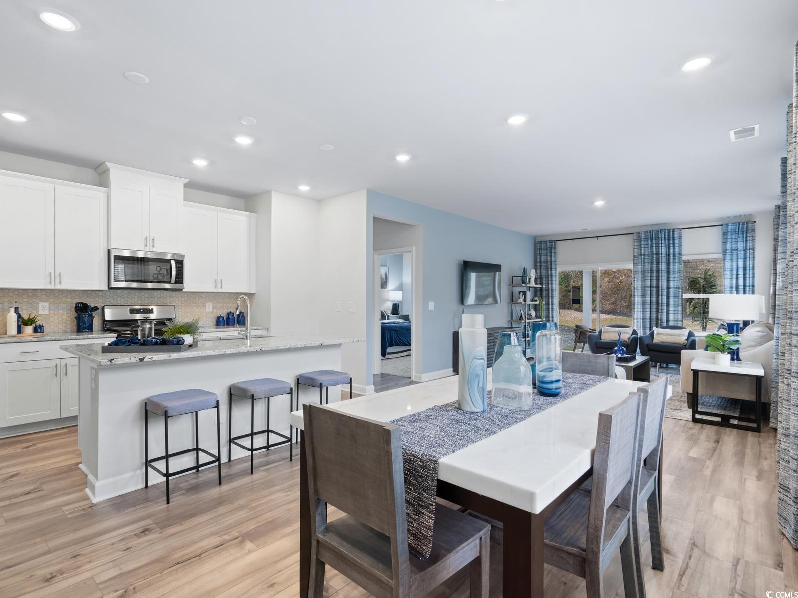 8217 Vibrant Loop Property Photo 10