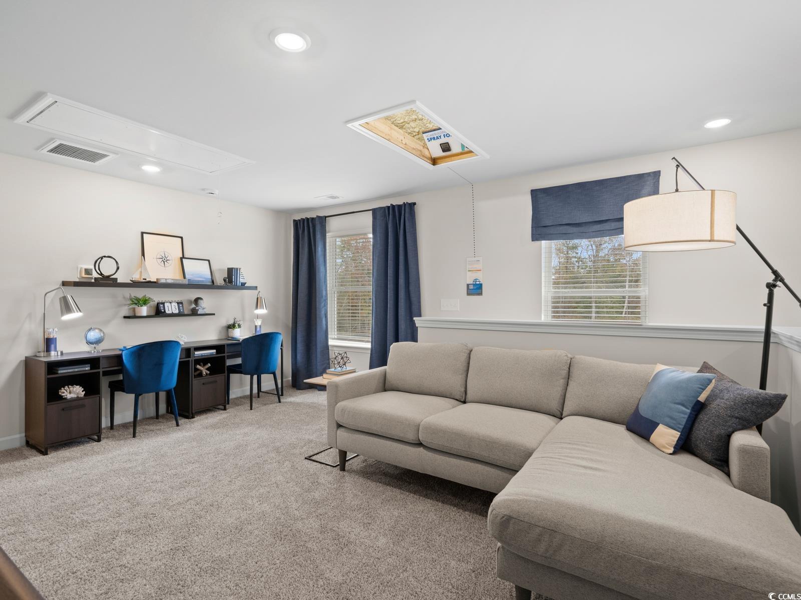 8217 Vibrant Loop Property Photo 11