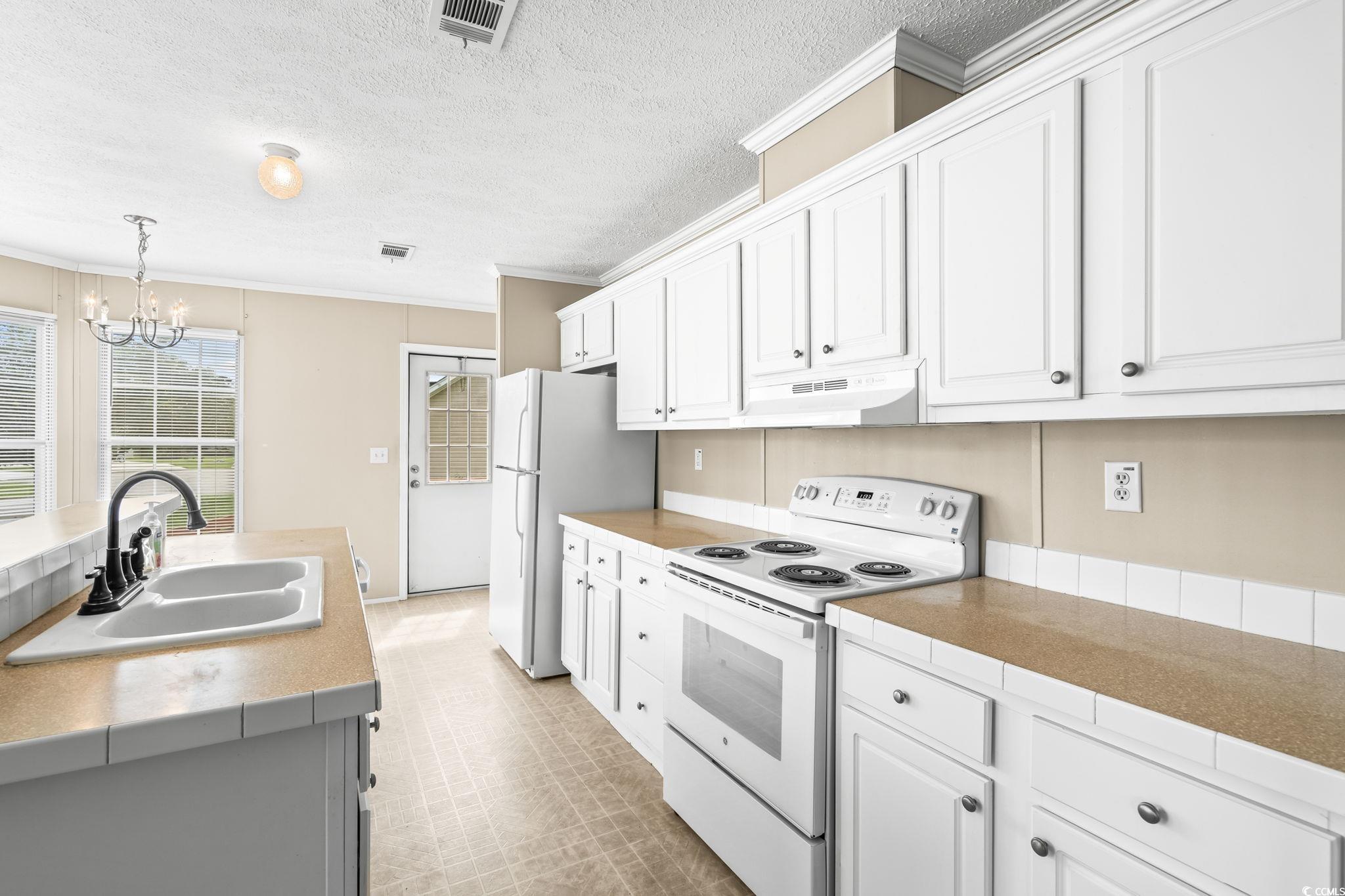 8944 Alexander Ct. Property Photo 16