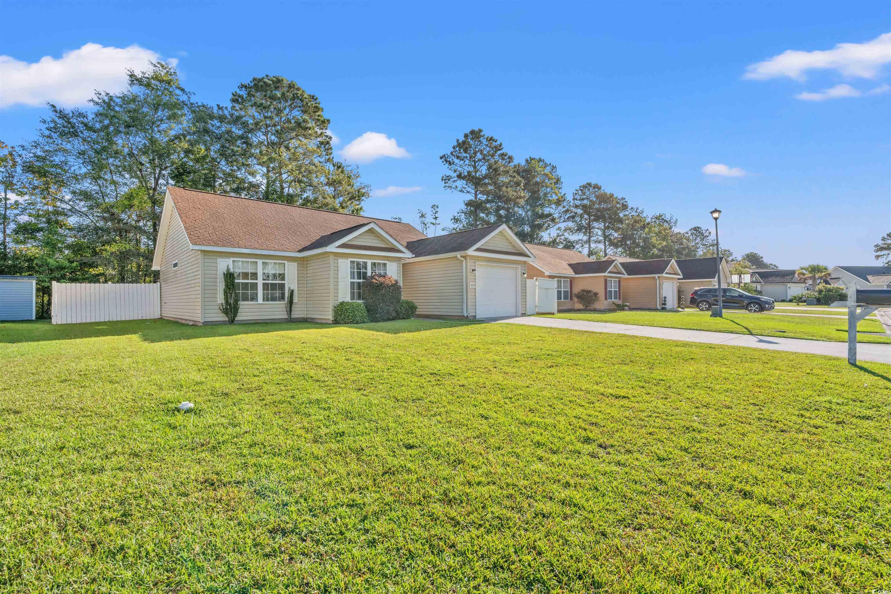 129 Ecum Secum Pl. Property Photo 2