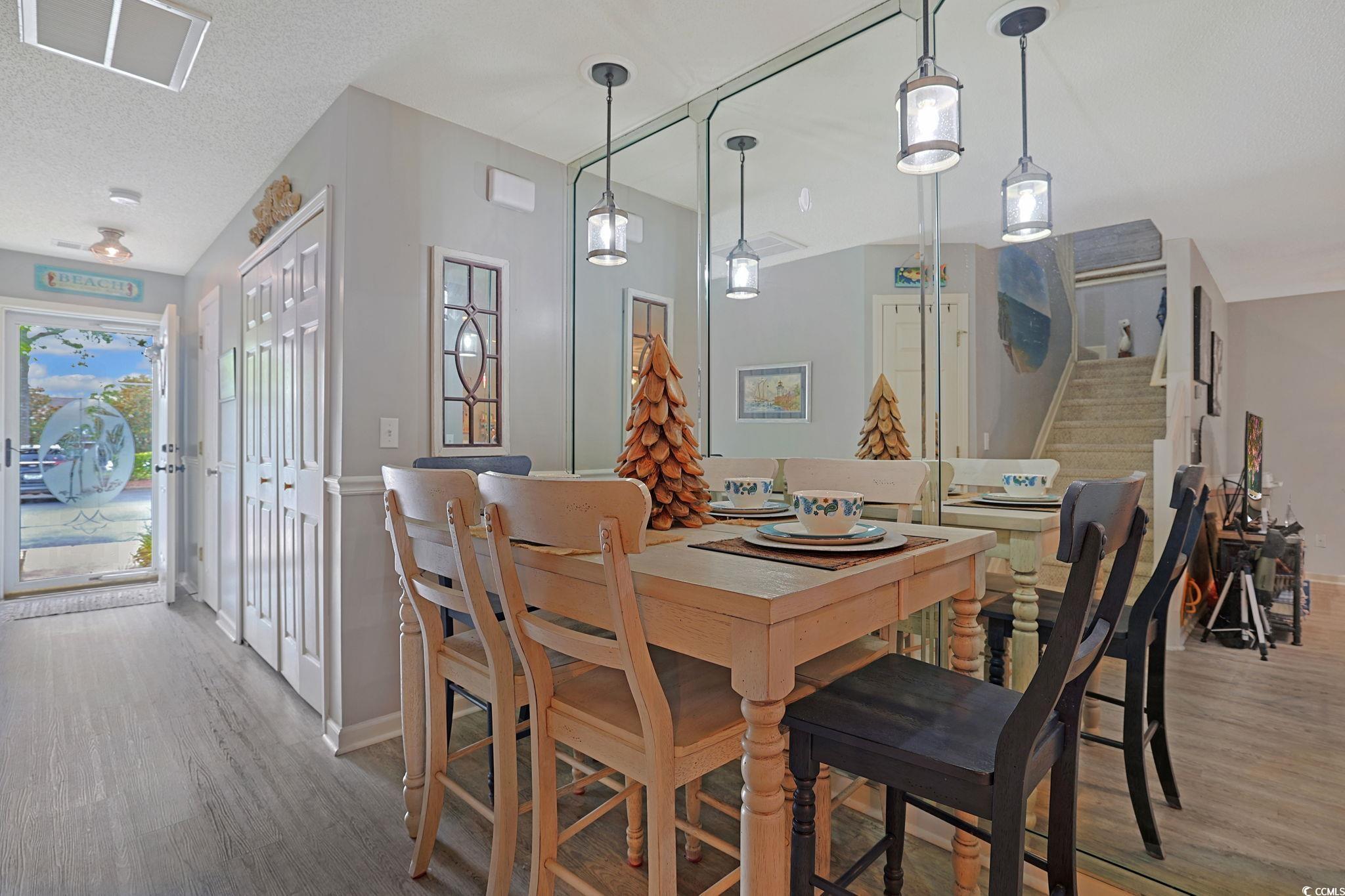 1048 Portico Loop Property Photo 6