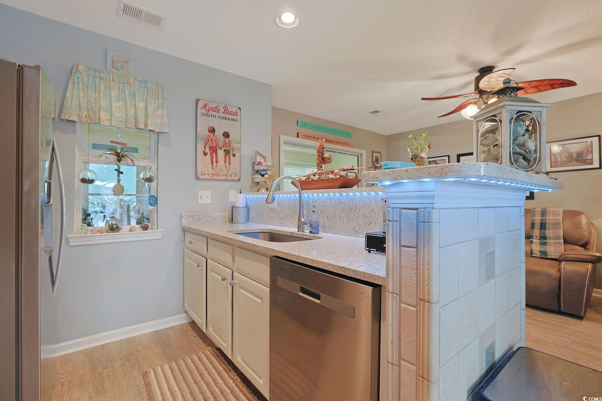 1048 Portico Loop Property Photo 9