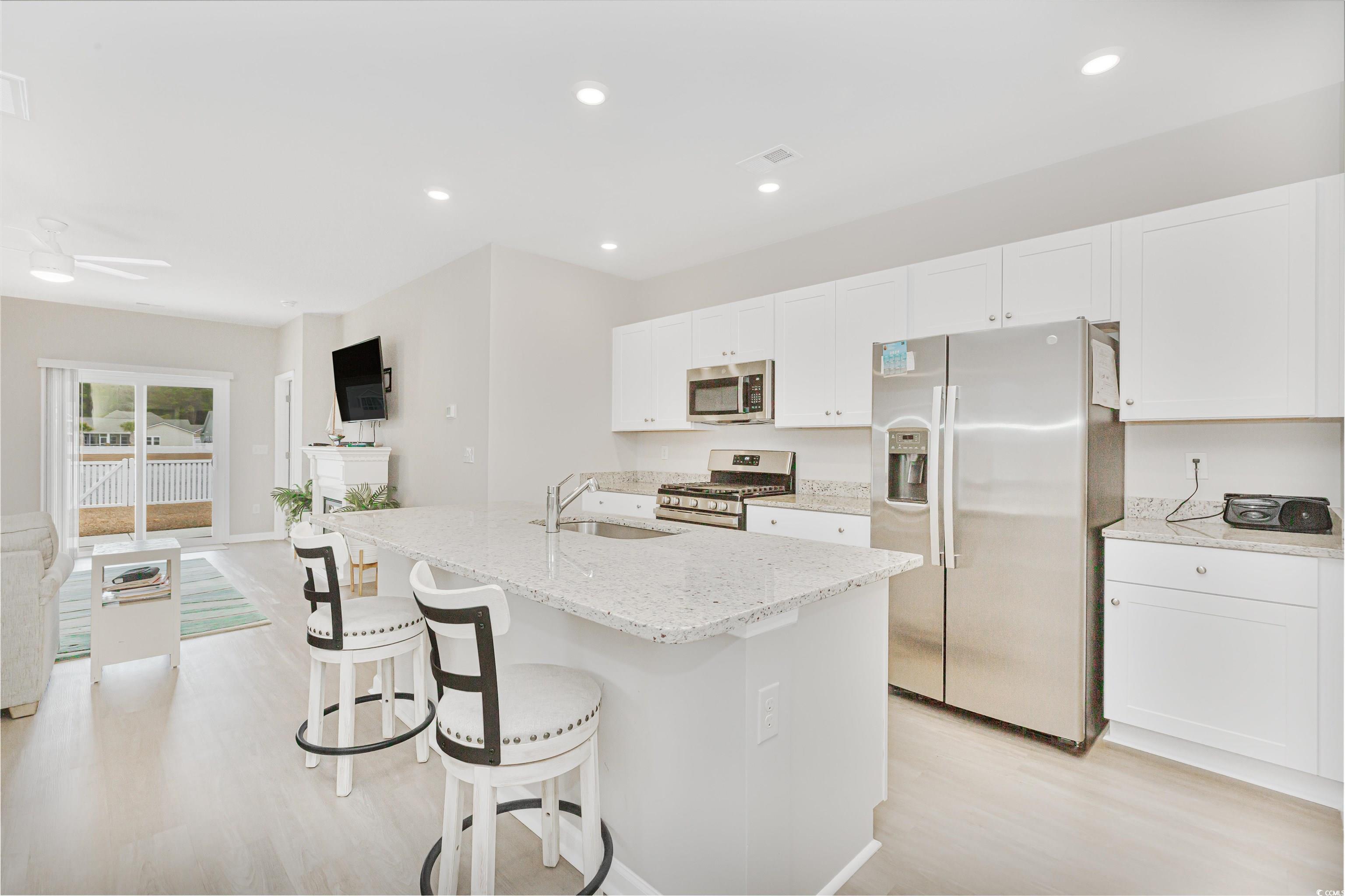 8196 Forest Edge Dr. Property Photo 2