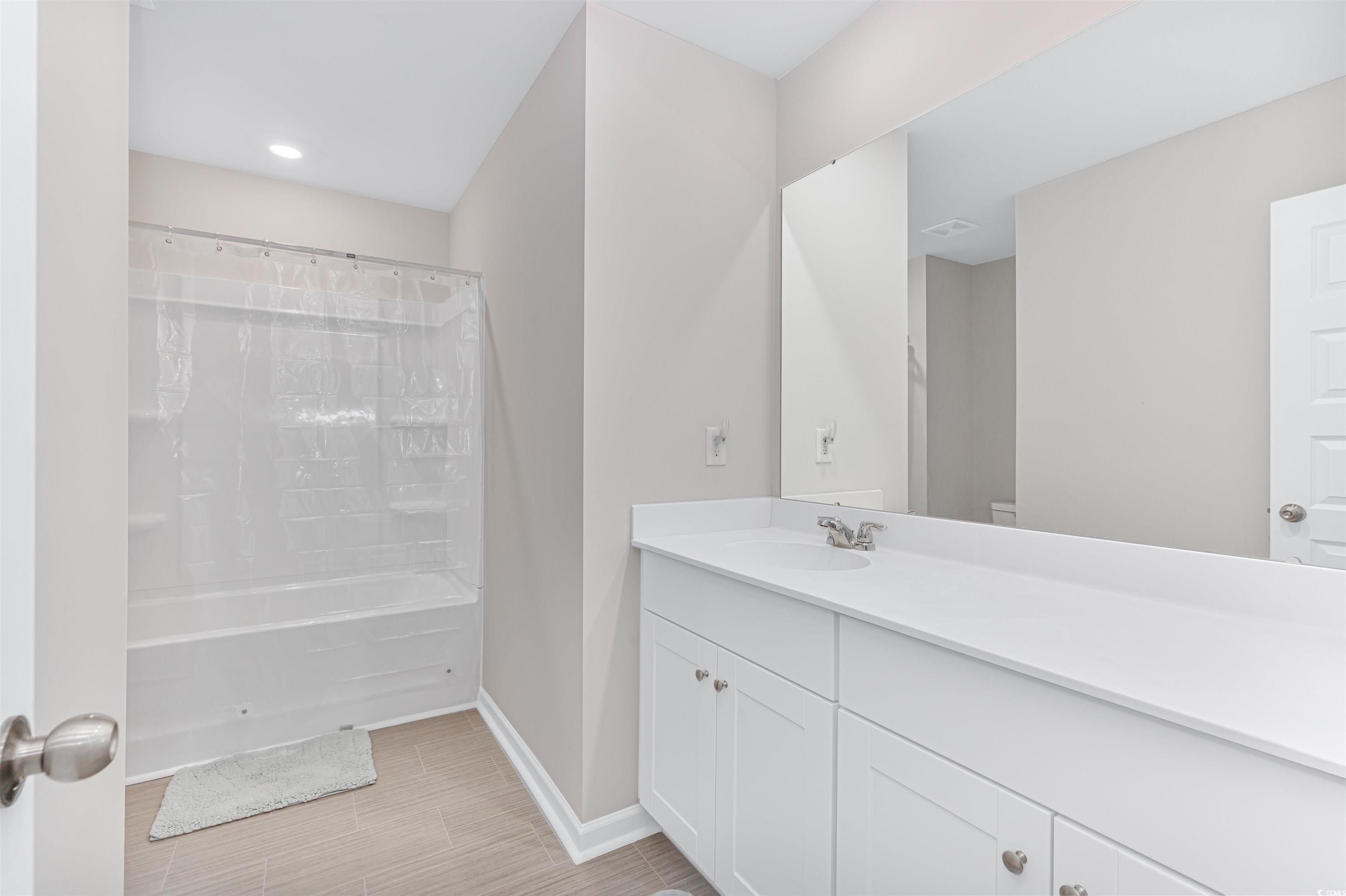 8196 Forest Edge Dr. Property Photo 25