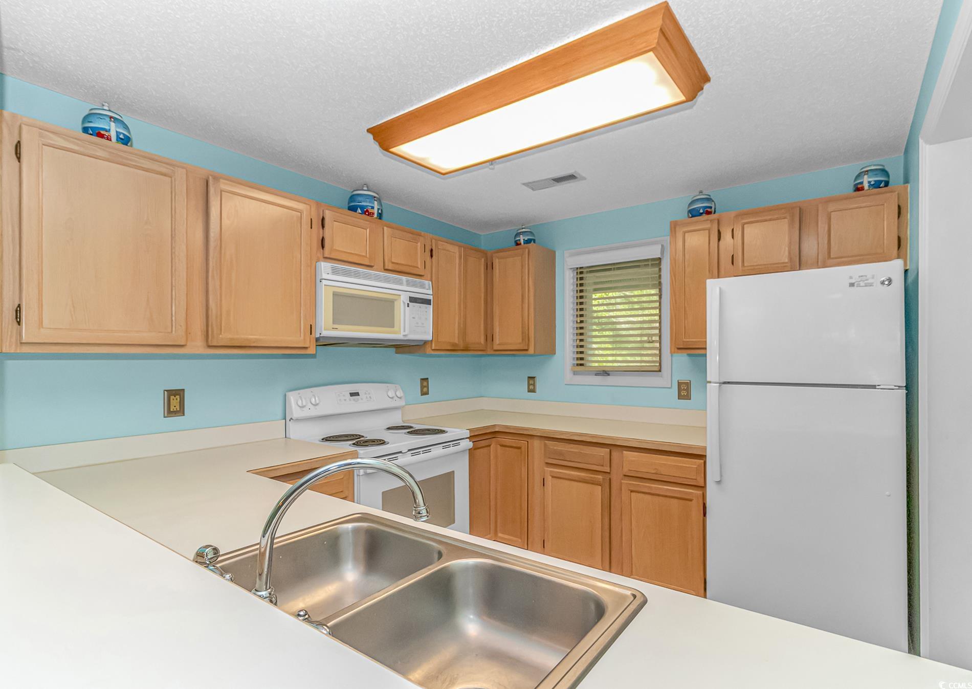 1221 Tidewater Dr. Property Photo 8