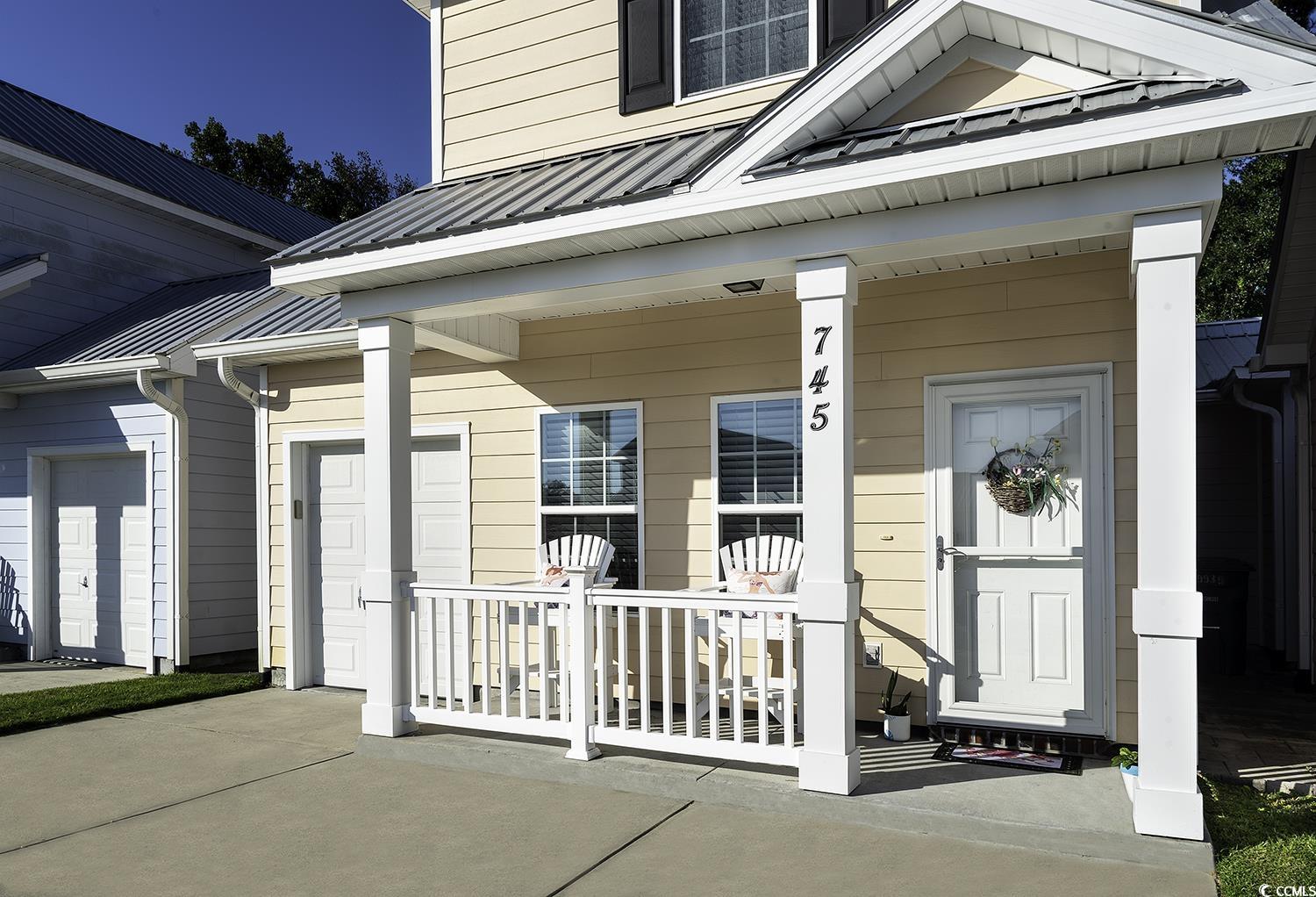 745 Shell Creek Circle Property Photo 2