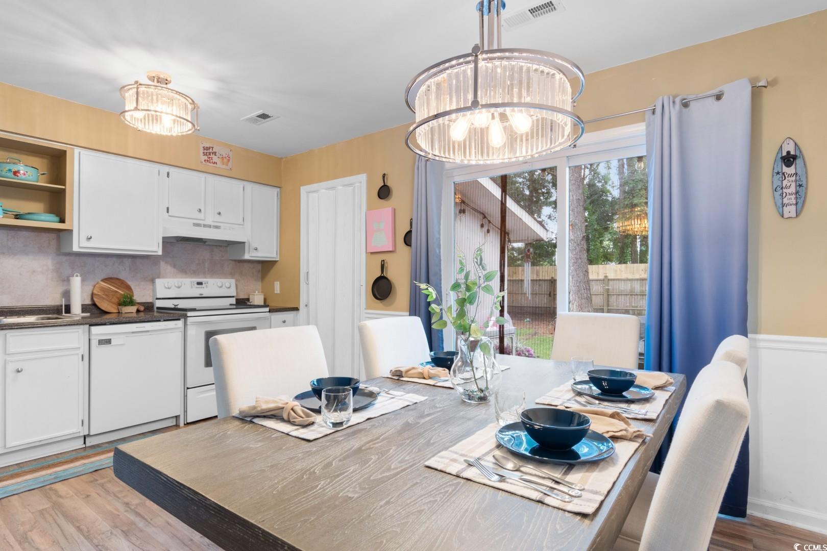 303 Clear Creek Circle Property Photo 5