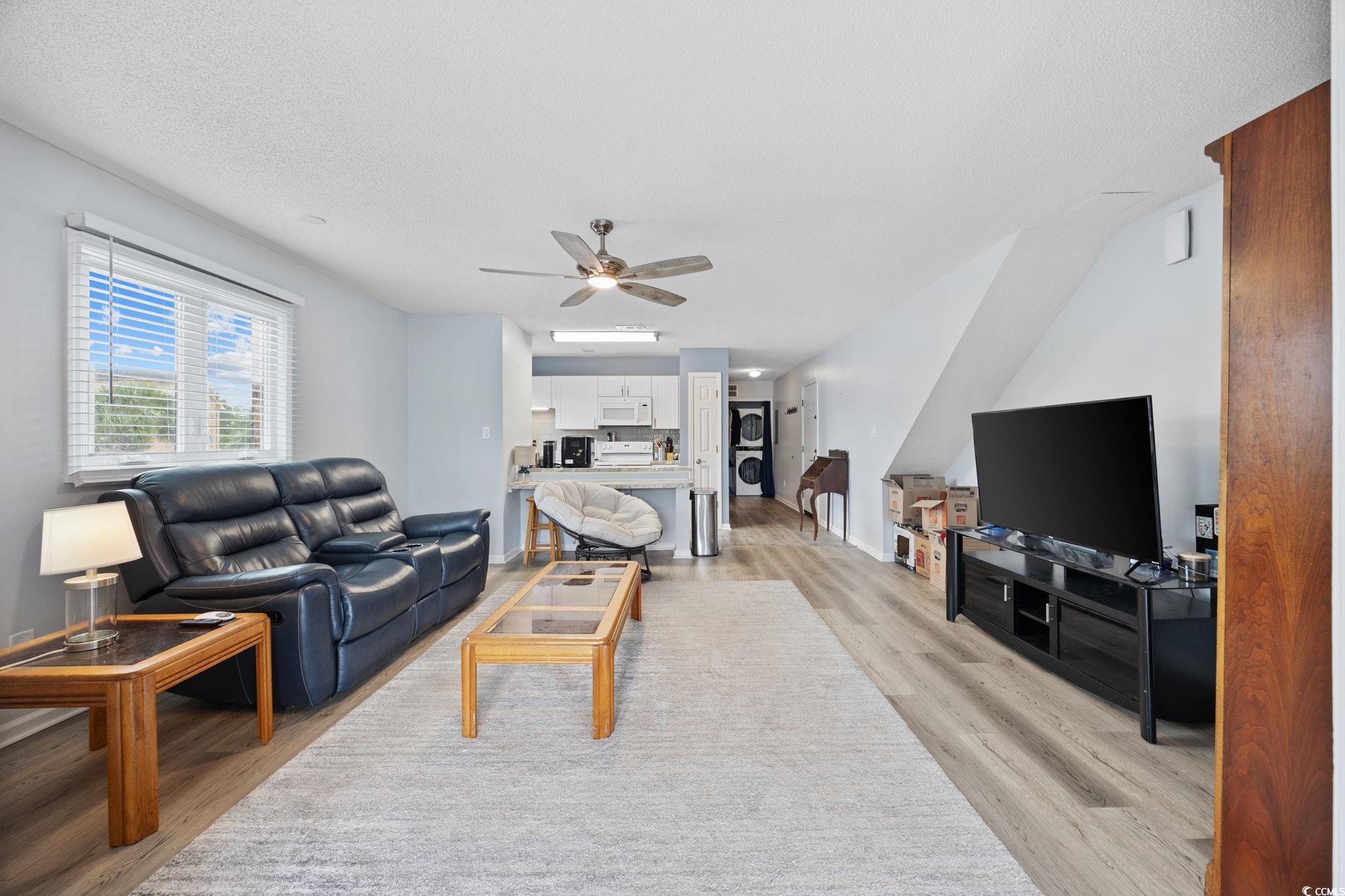 206 Double Eagle Dr. Property Photo 4