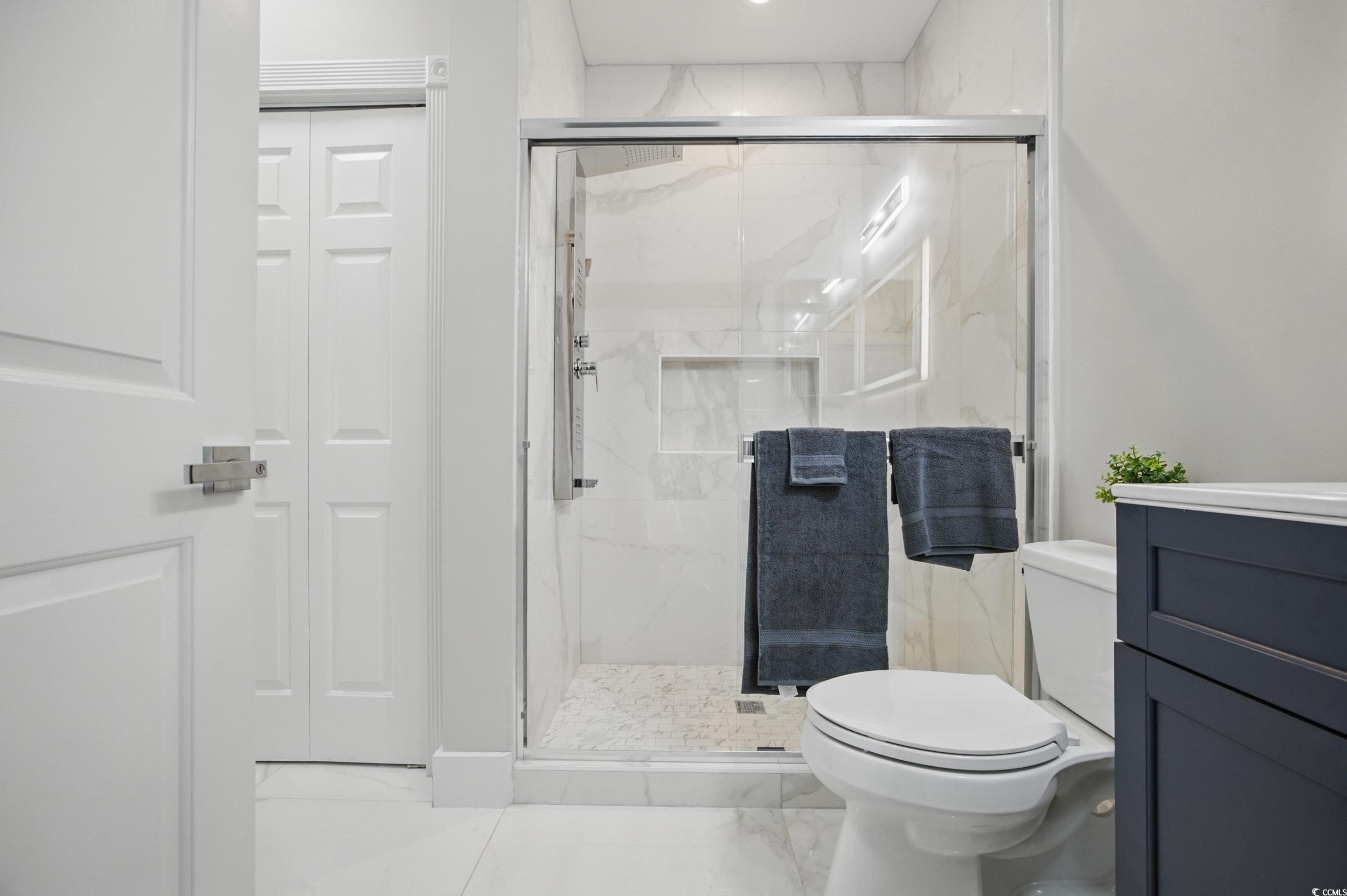 4821 Luster Leaf Circle Property Photo 11