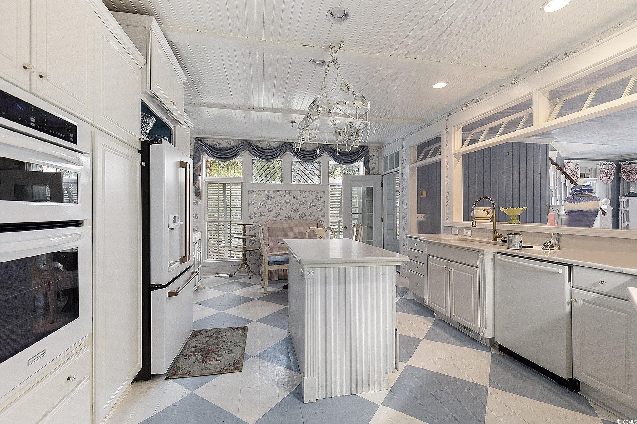 106 Edward Ave. Property Photo 13