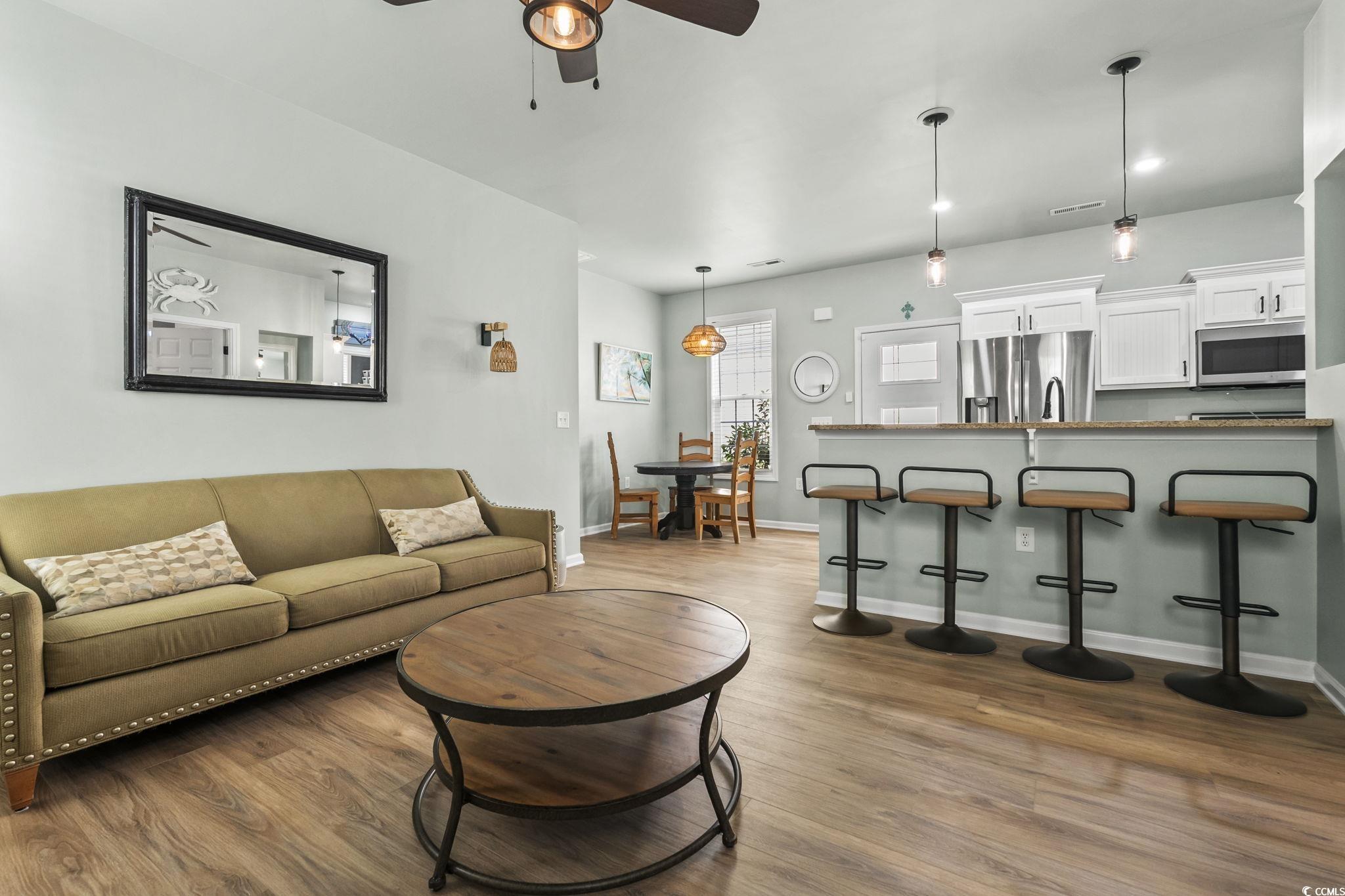 124 Weatherboard Ct. Property Photo 6