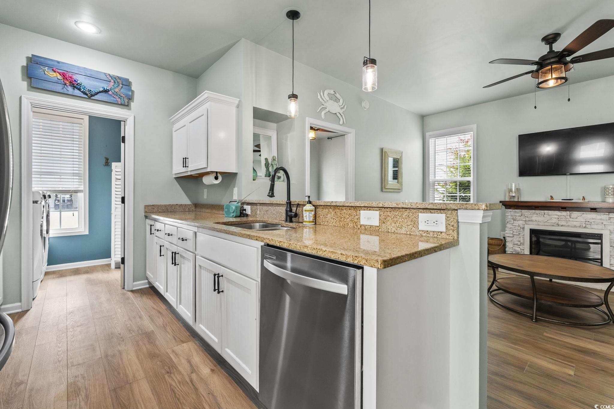 124 Weatherboard Ct. Property Photo 11