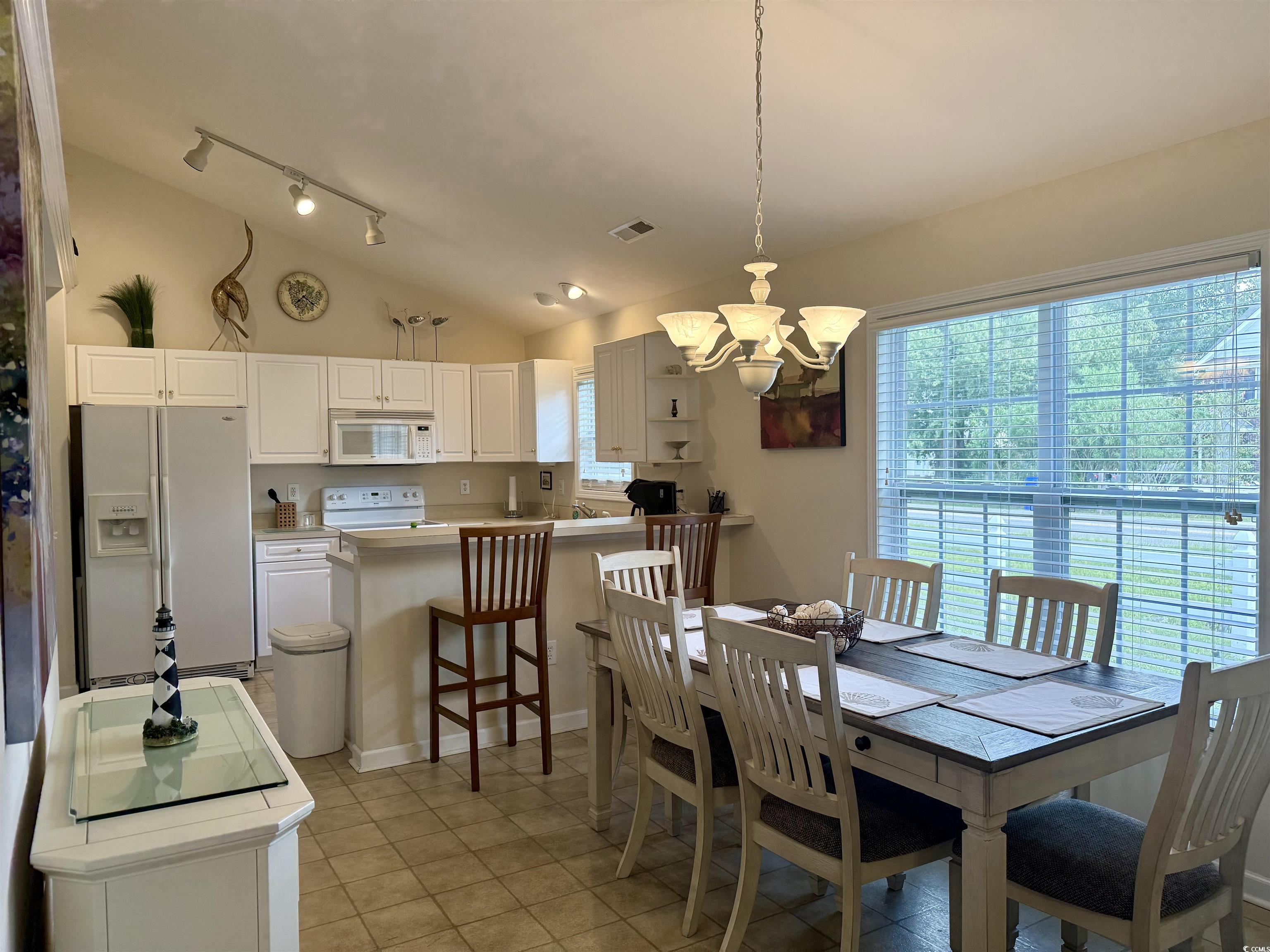 215 Melody Gardens Dr. Property Photo 7