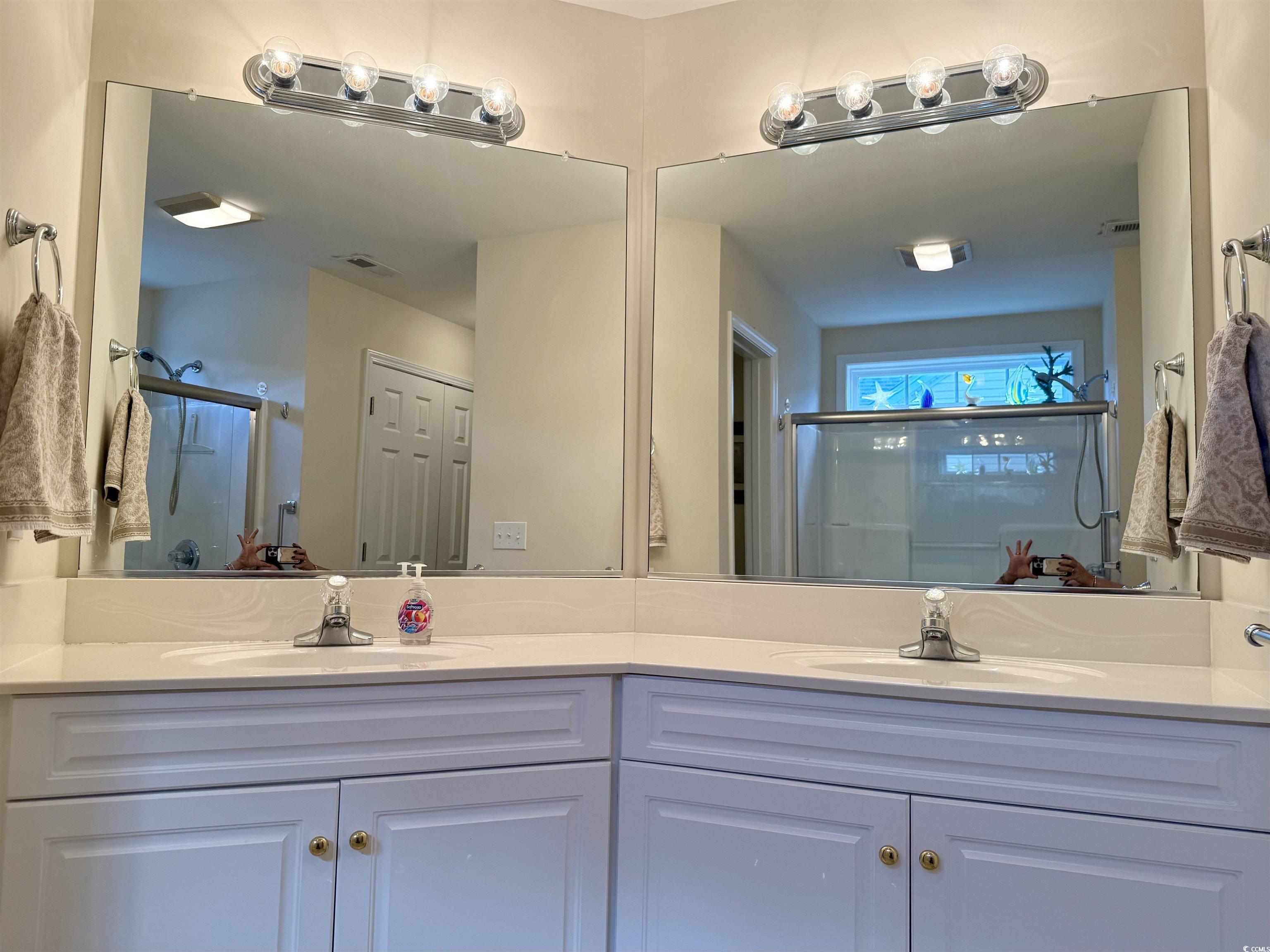 215 Melody Gardens Dr. Property Photo 16