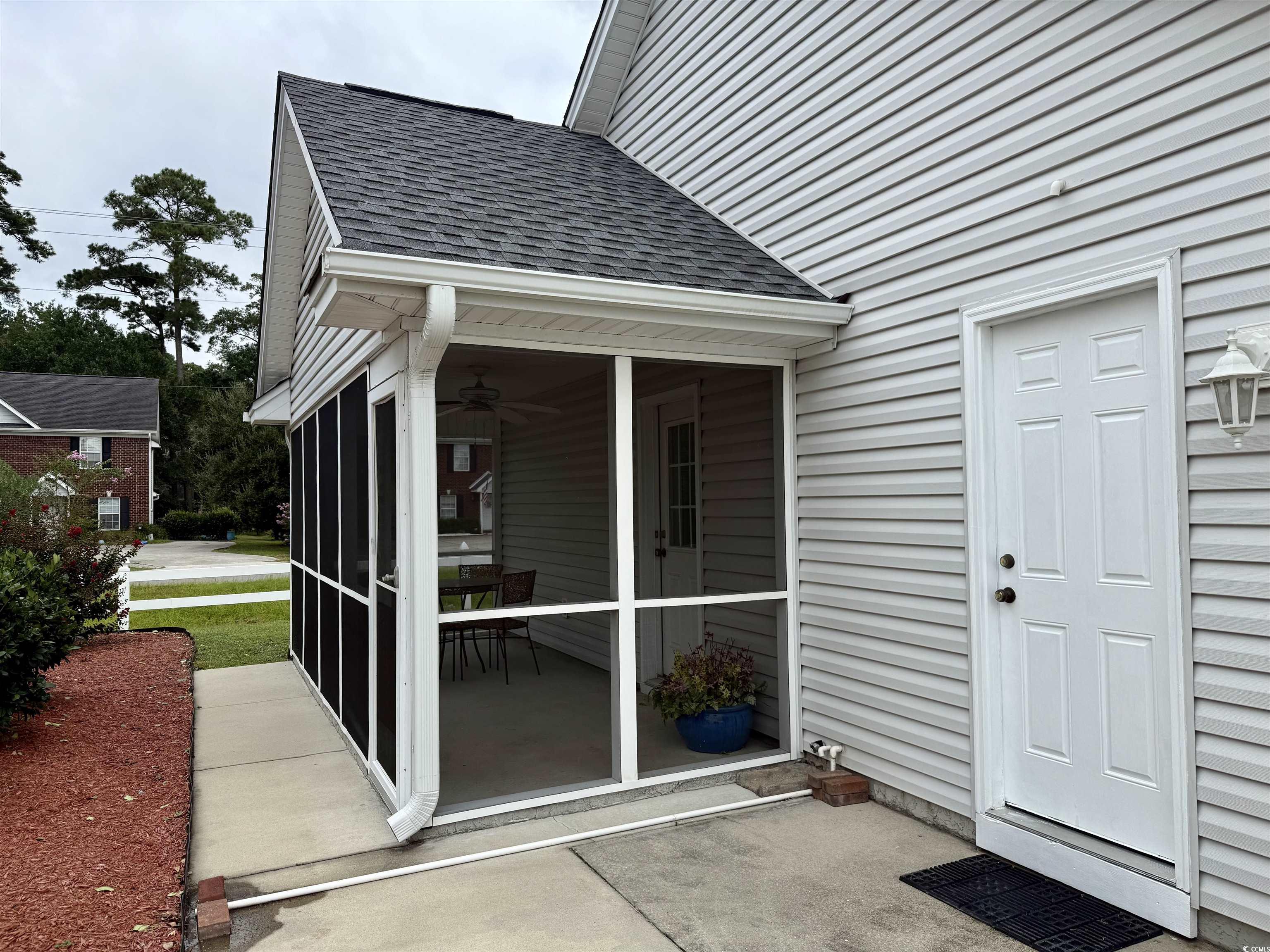 215 Melody Gardens Dr. Property Photo 25