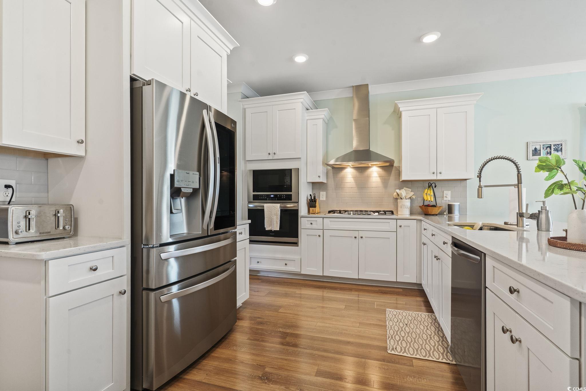 196 Sago Palm Dr. Property Photo 3