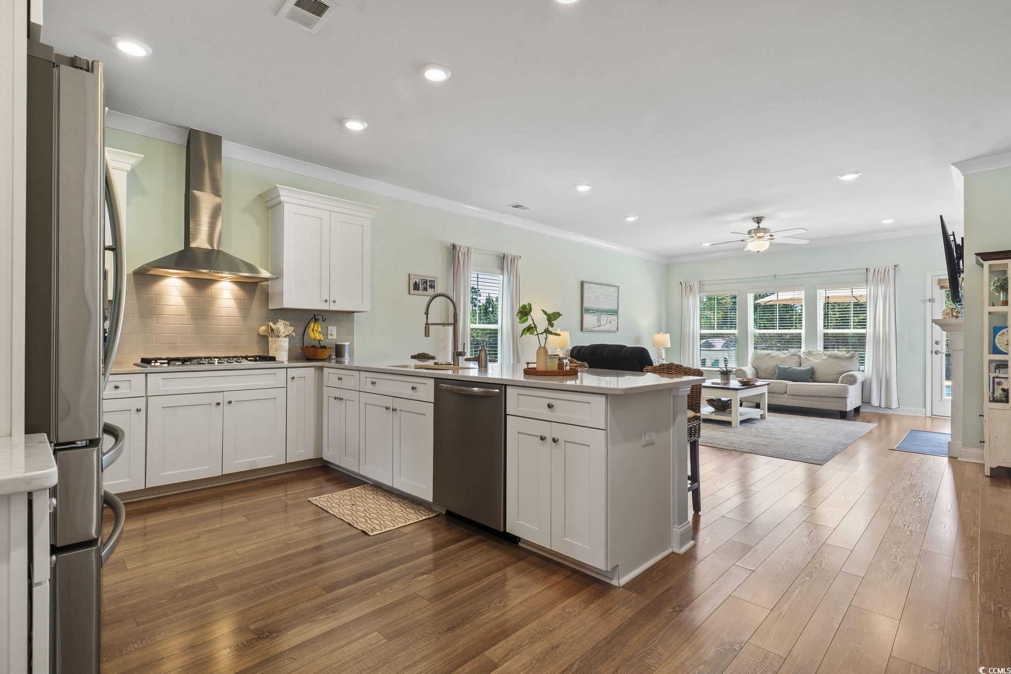 196 Sago Palm Dr. Property Photo 8