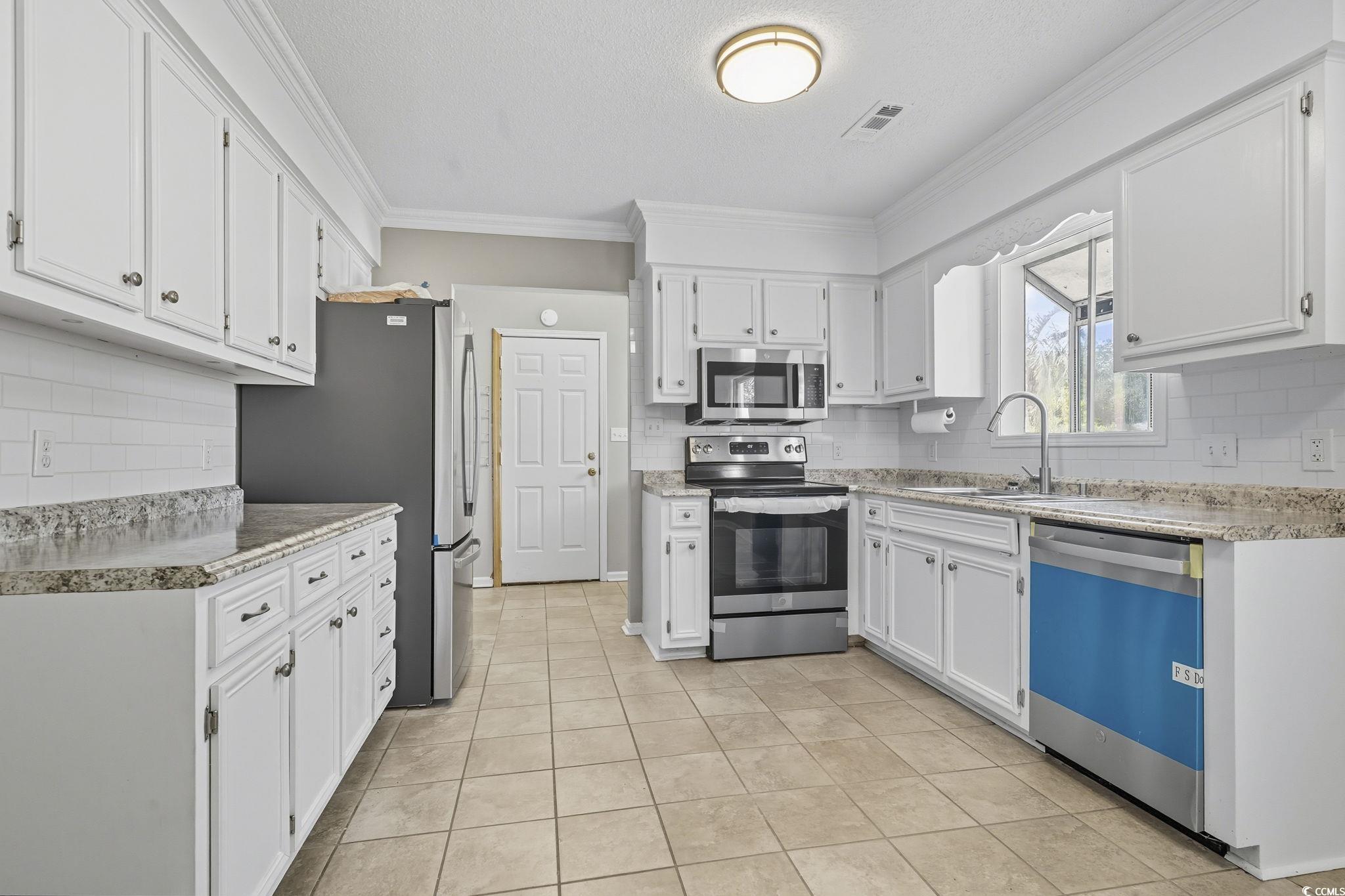 104 Sprucewood Ct. Property Photo 9