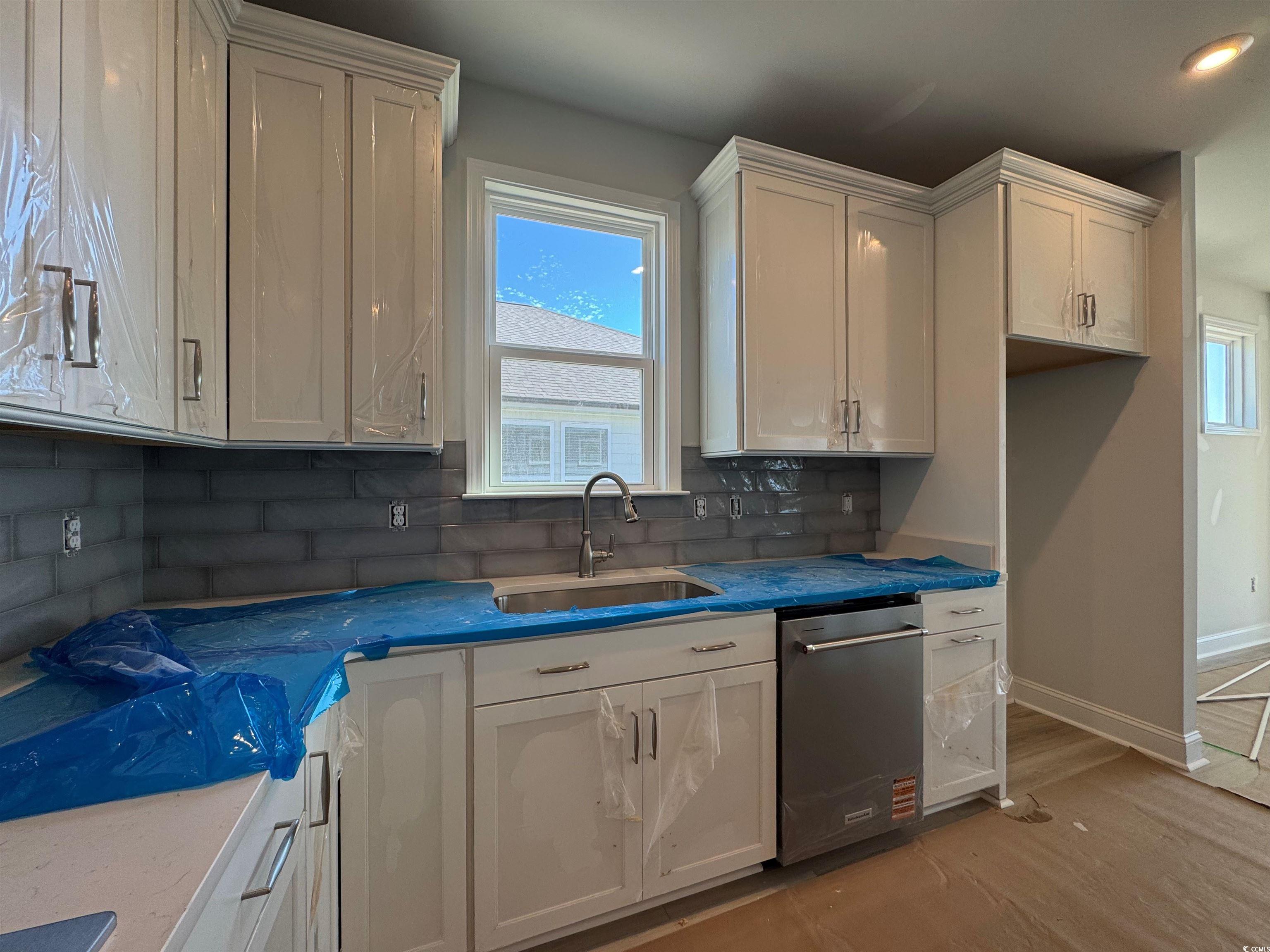 1217 Beeblossom Dr. Property Photo 8