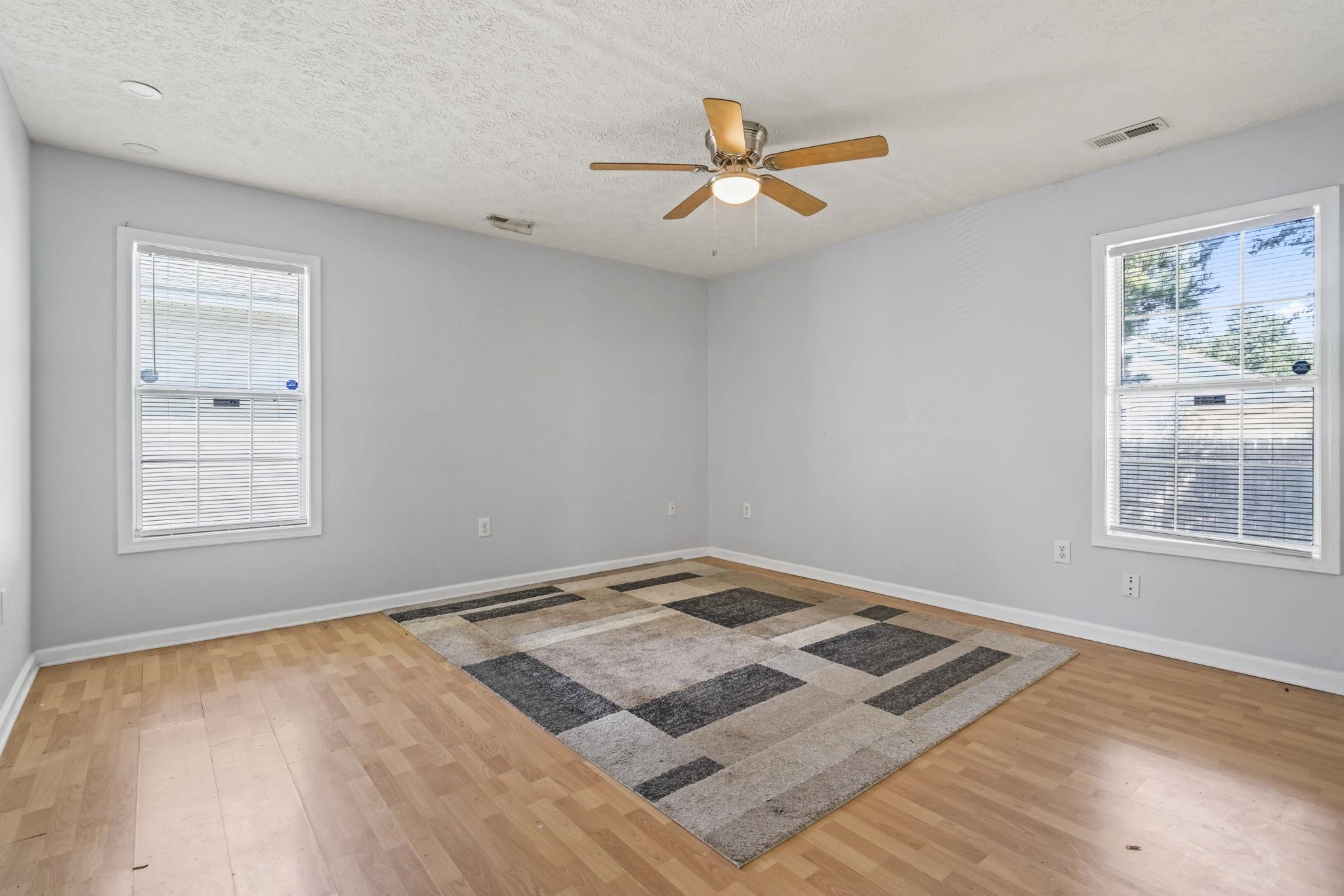 8069 Resin Rd. Property Photo 7