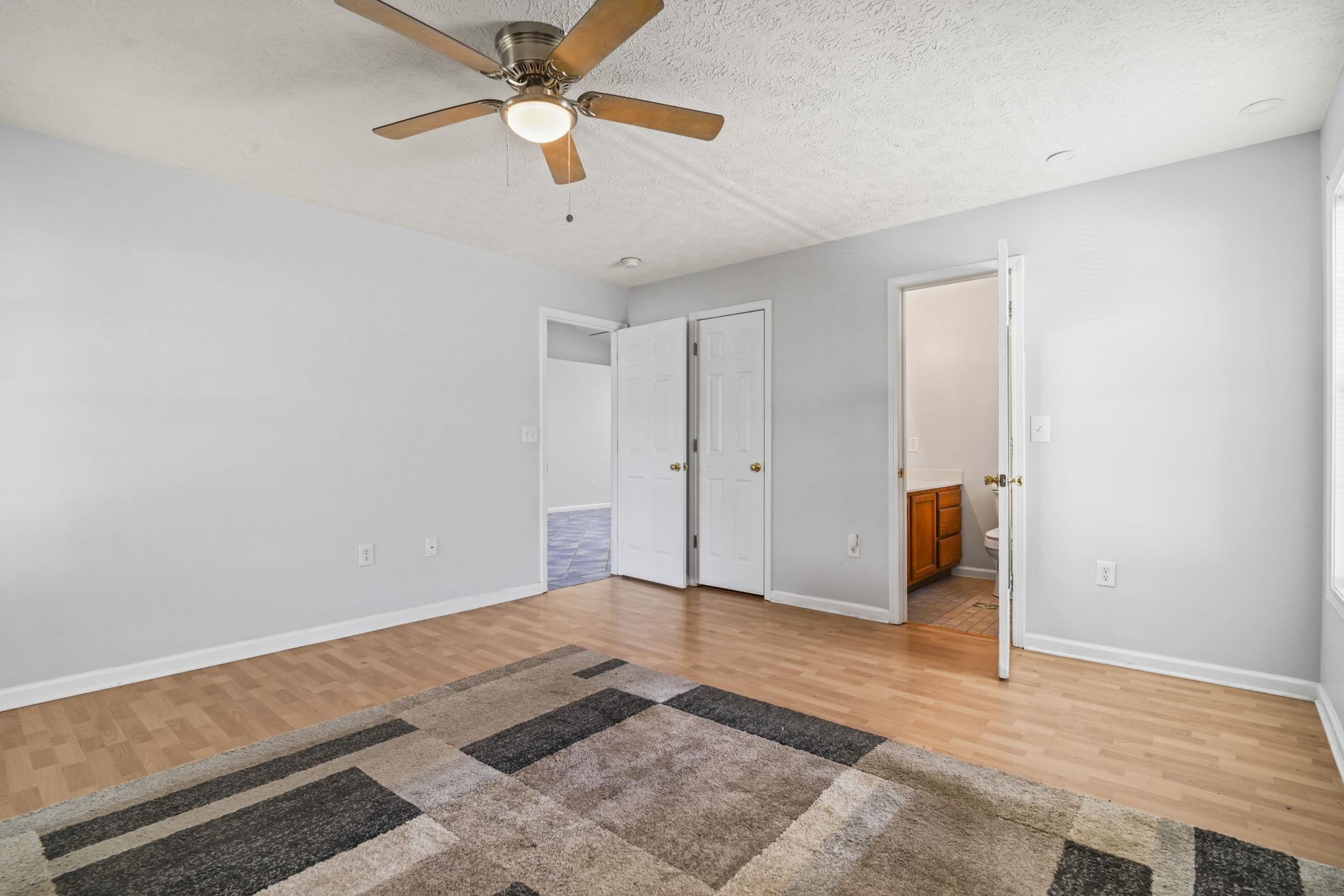8069 Resin Rd. Property Photo 10