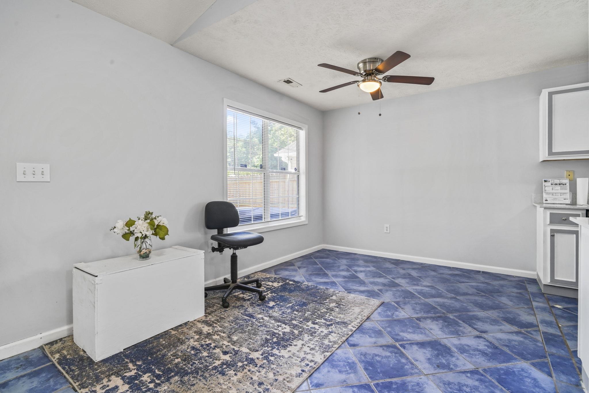 8069 Resin Rd. Property Photo 18