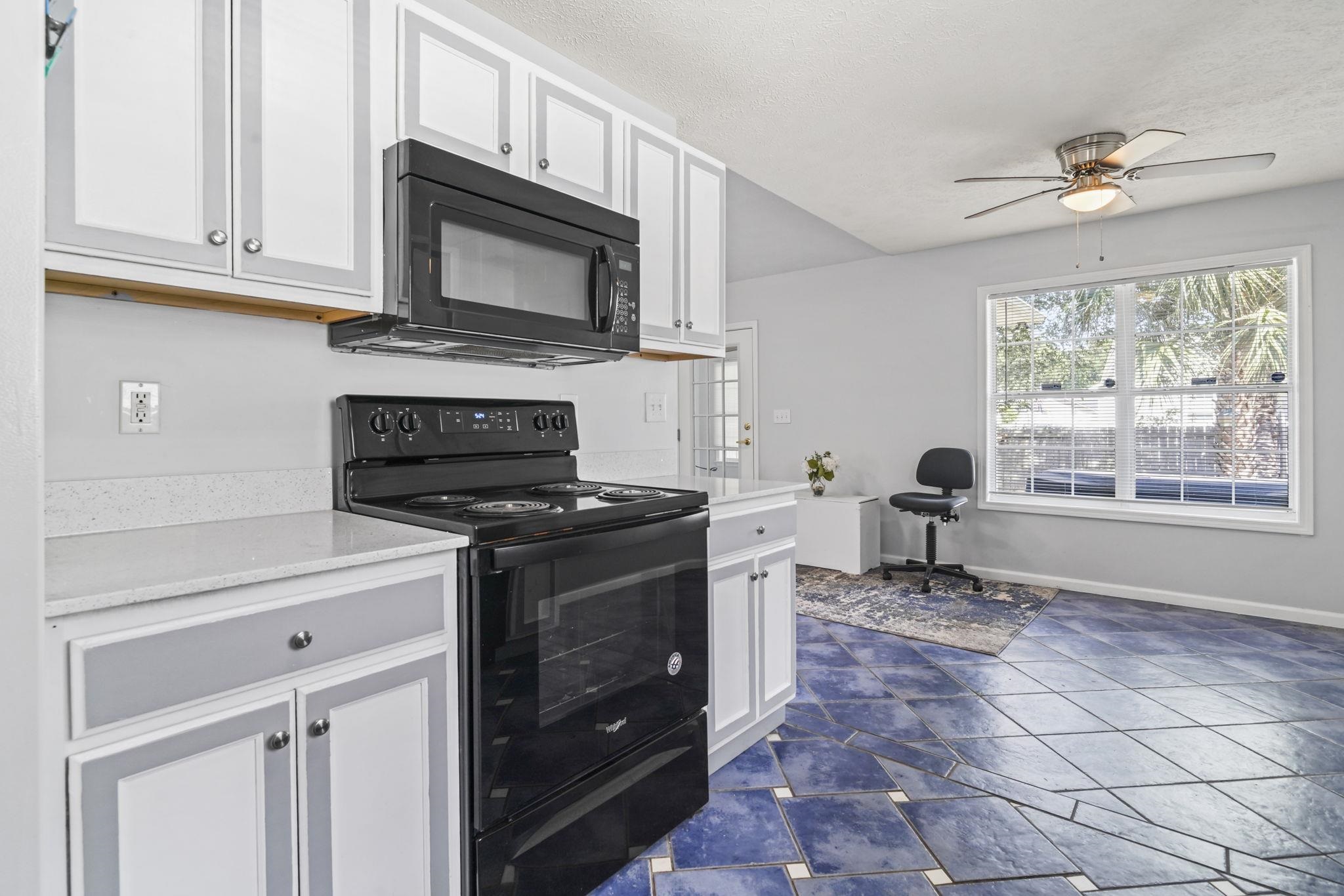 8069 Resin Rd. Property Photo 24