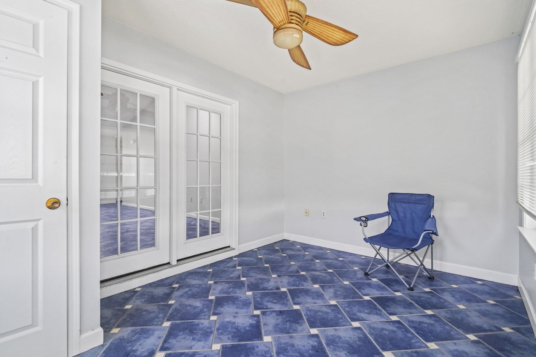 8069 Resin Rd. Property Photo 31