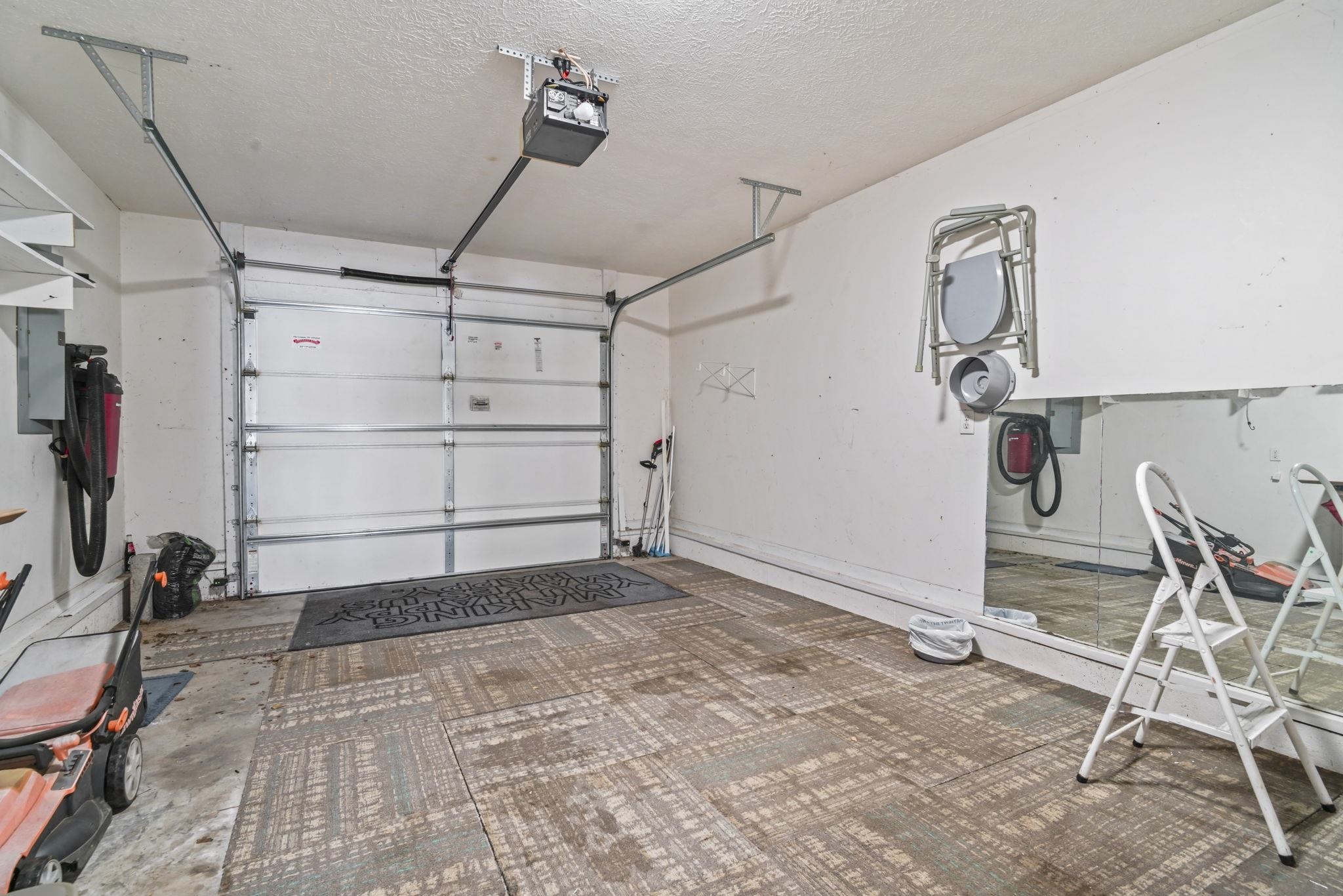 8069 Resin Rd. Property Photo 32