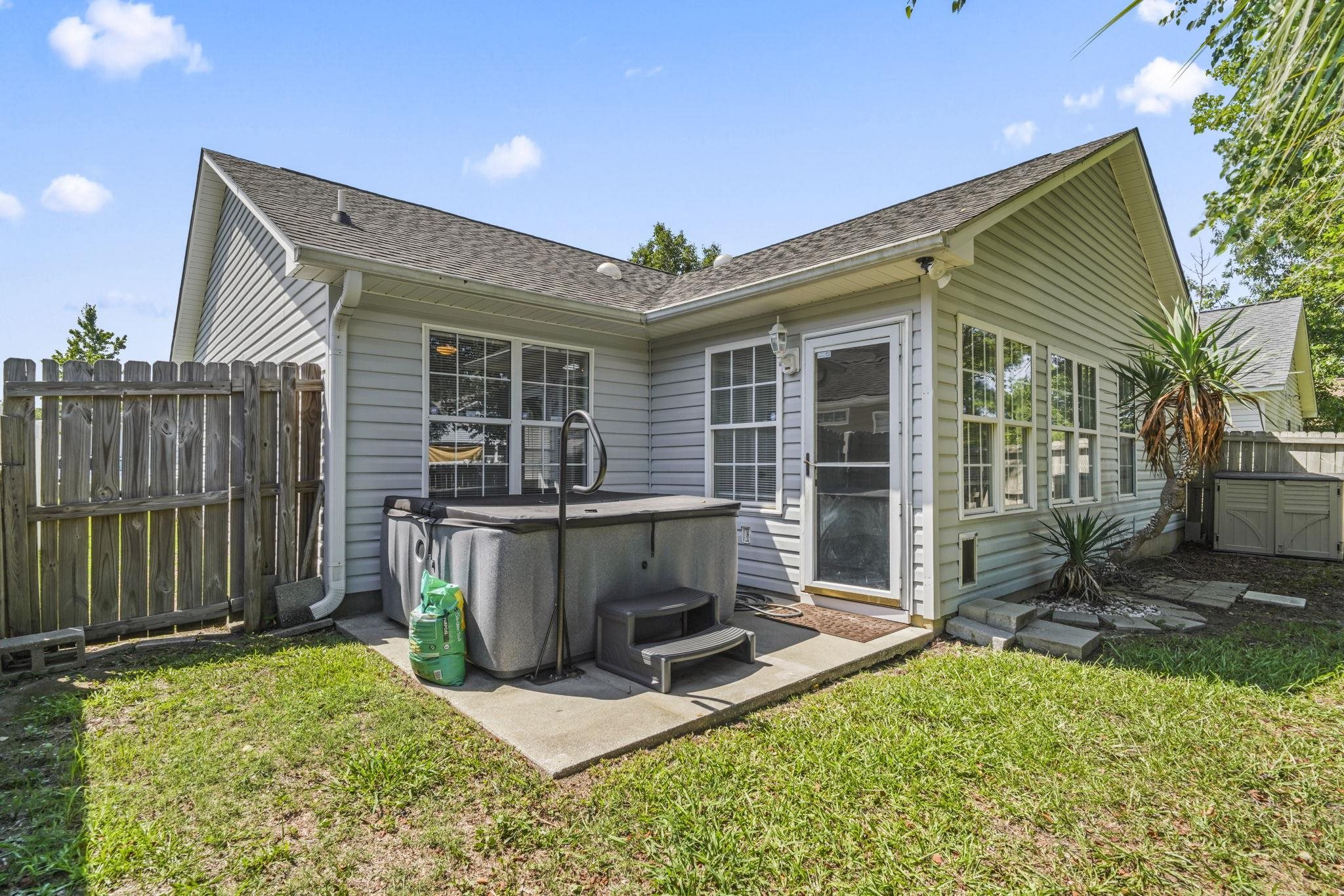 8069 Resin Rd. Property Photo 35