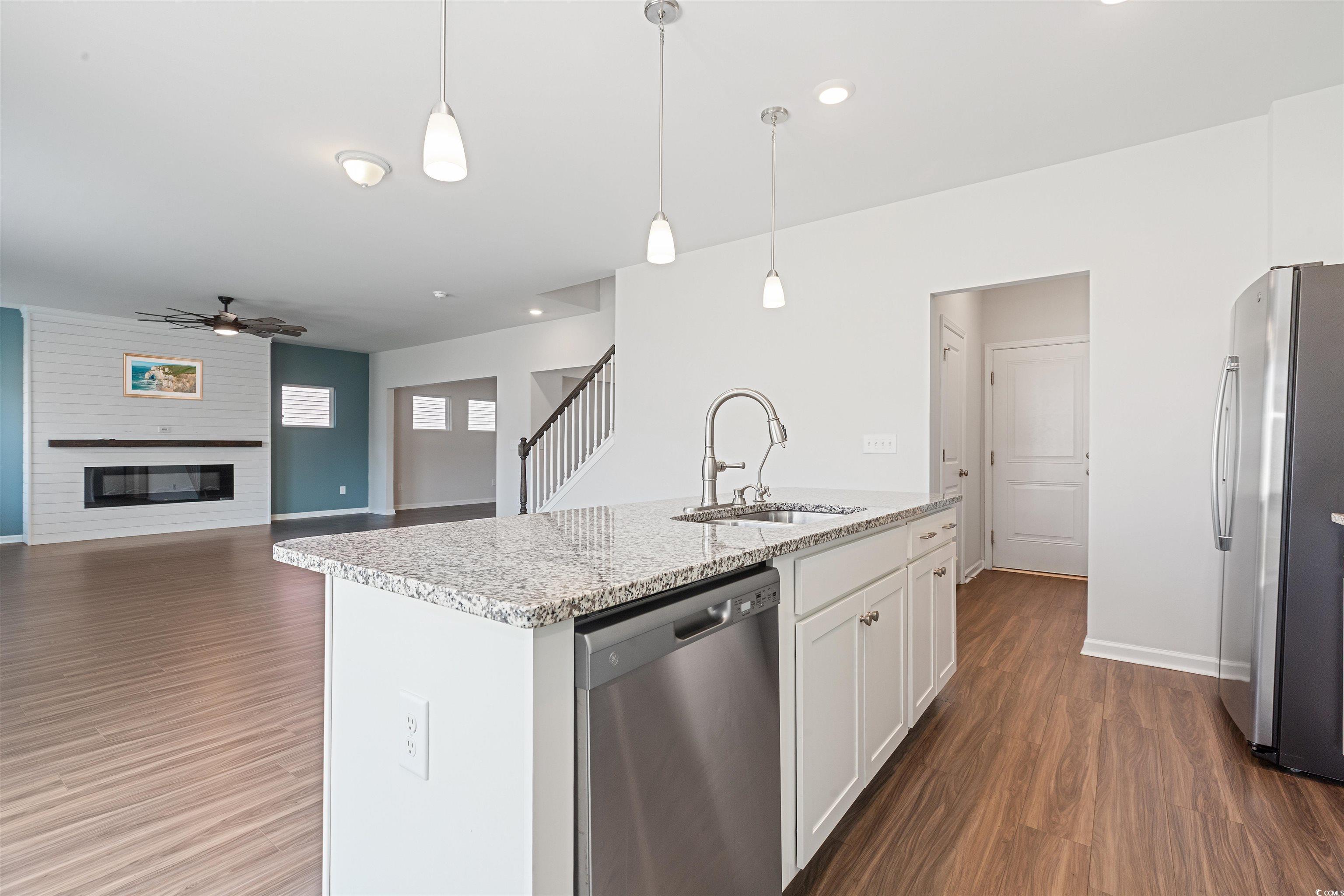 757 Lambeth Ln. Property Photo 10