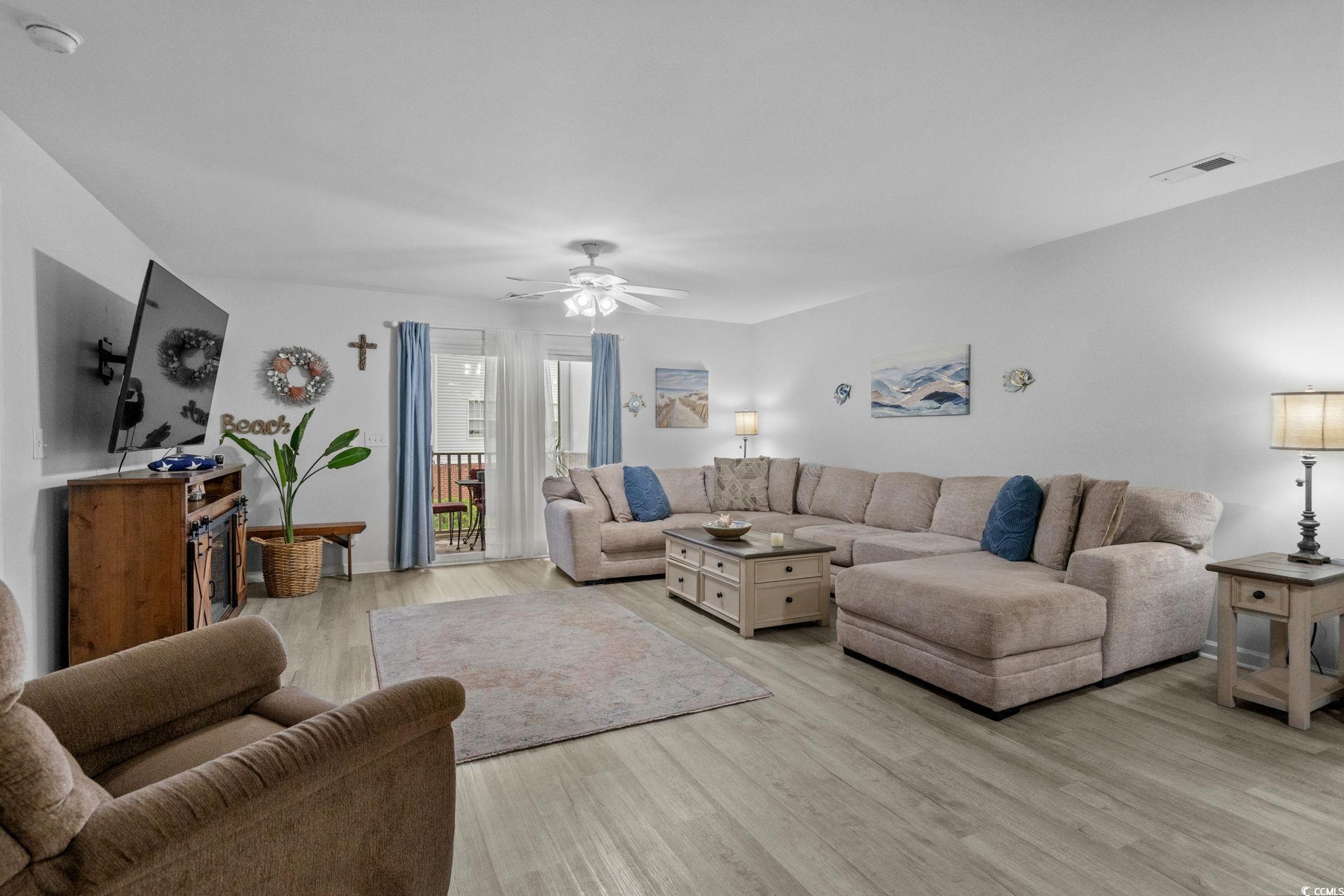 4849 Meadowsweet Dr. Property Photo 6