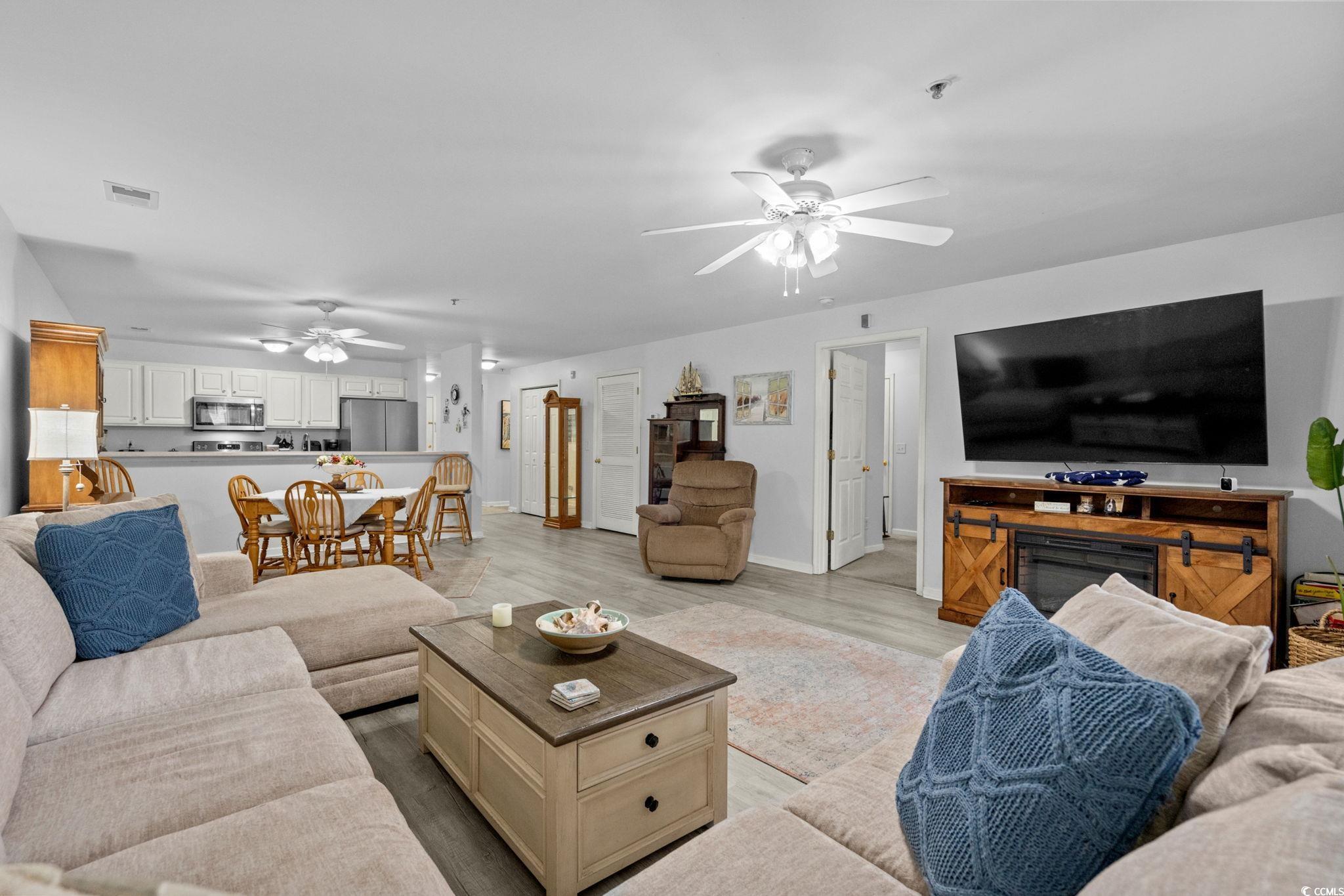 4849 Meadowsweet Dr. Property Photo 8