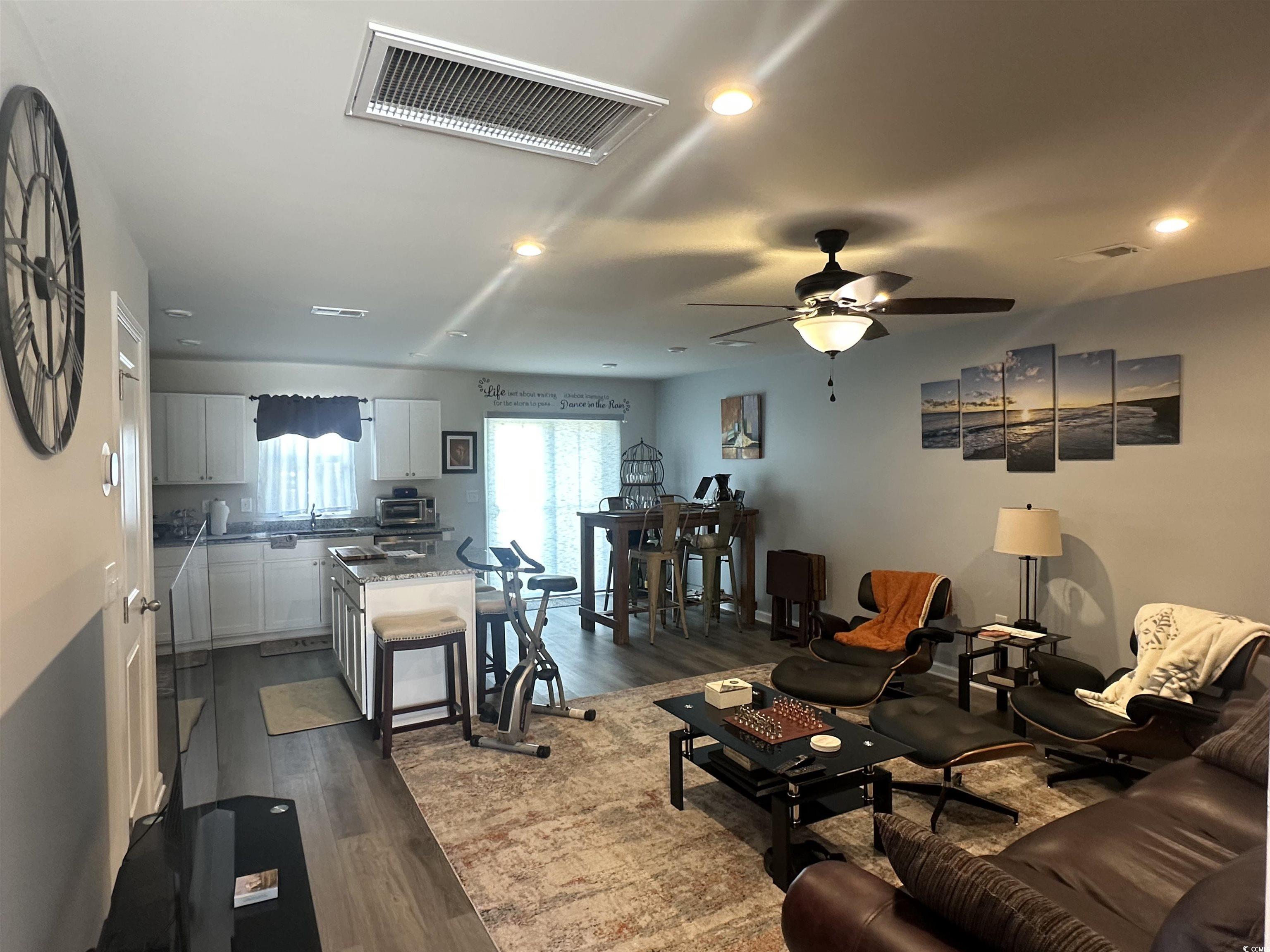 405 El Camino Dr. Property Photo 6