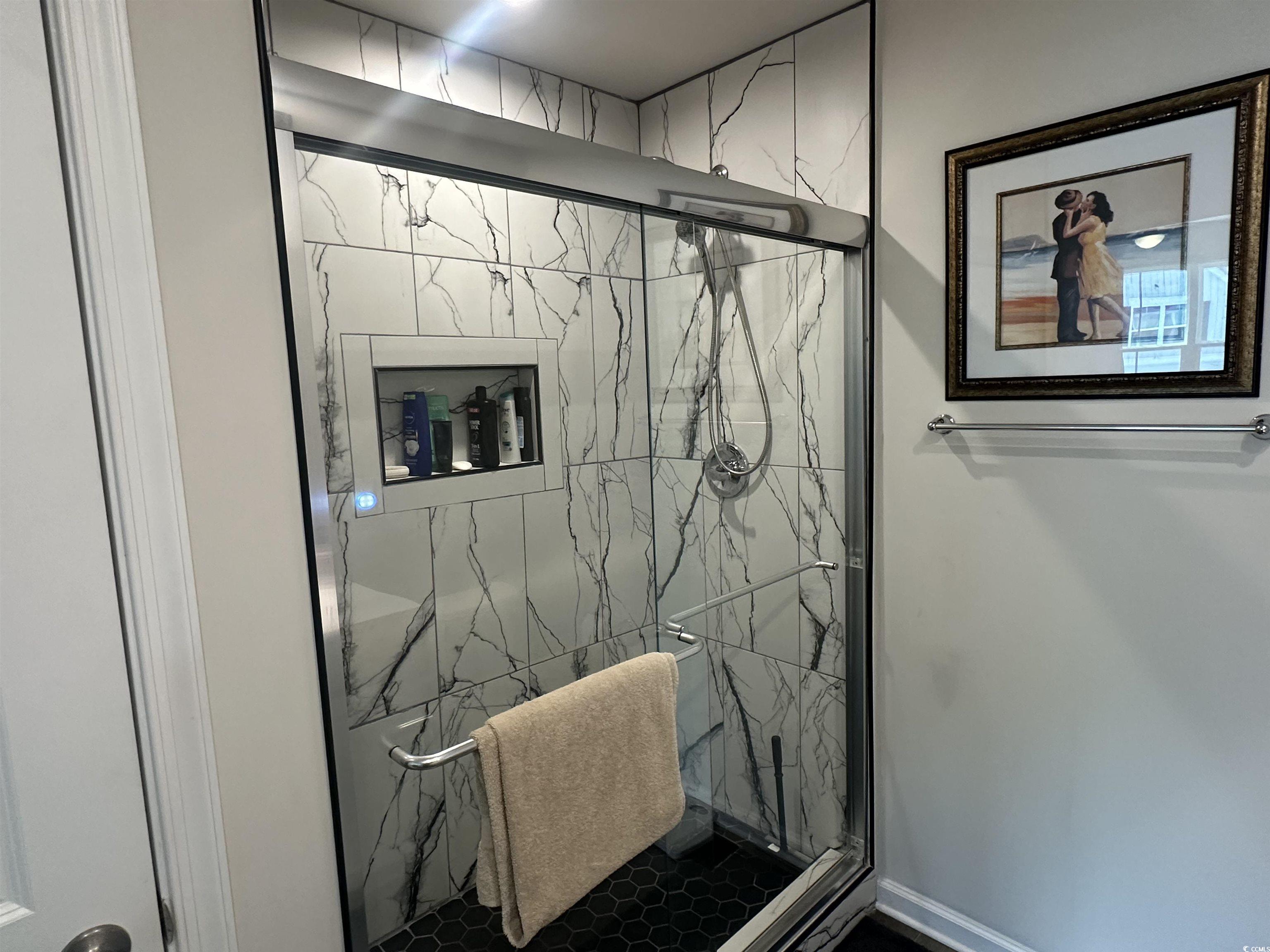 405 El Camino Dr. Property Photo 19