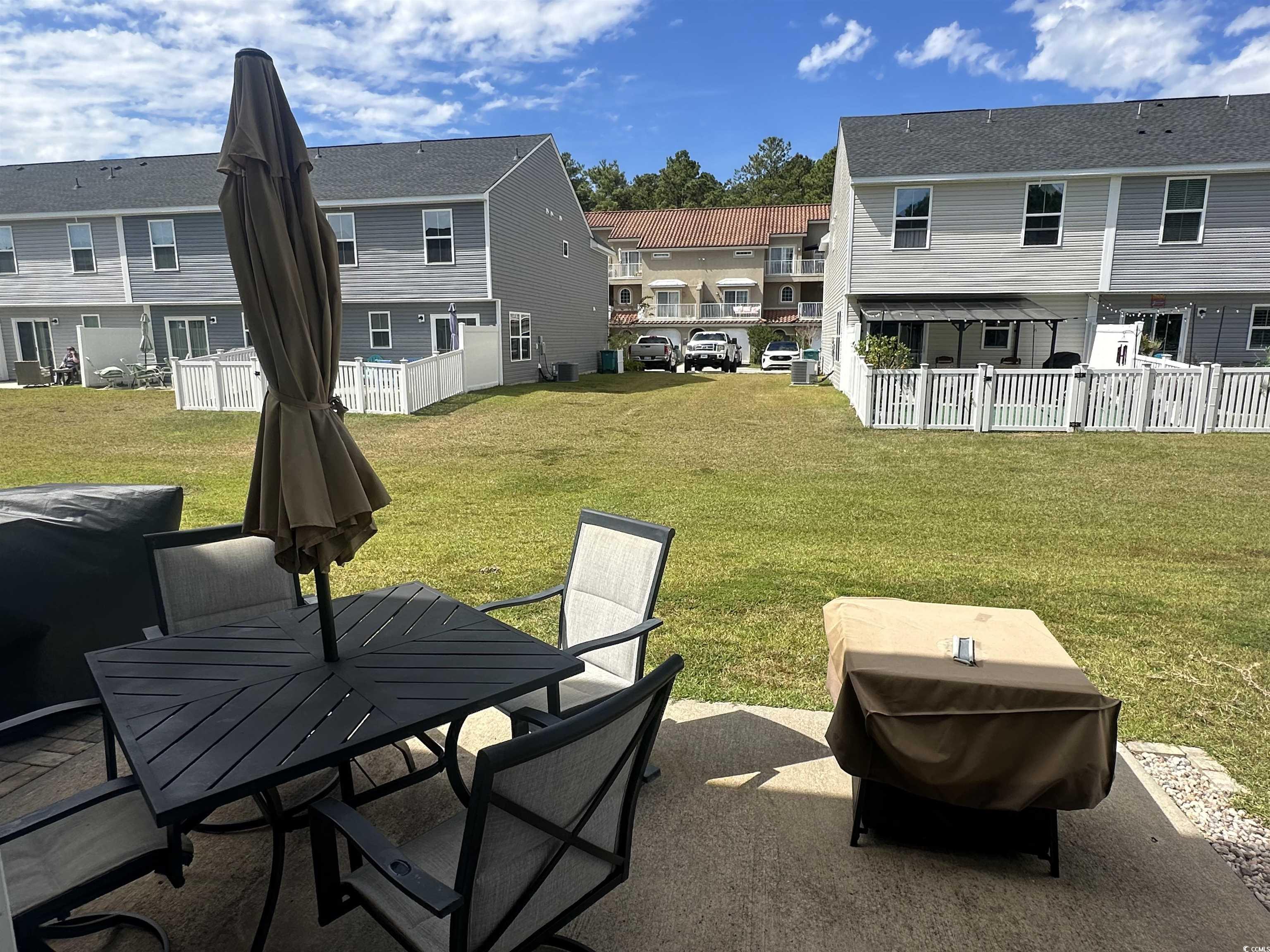 405 El Camino Dr. Property Photo 32