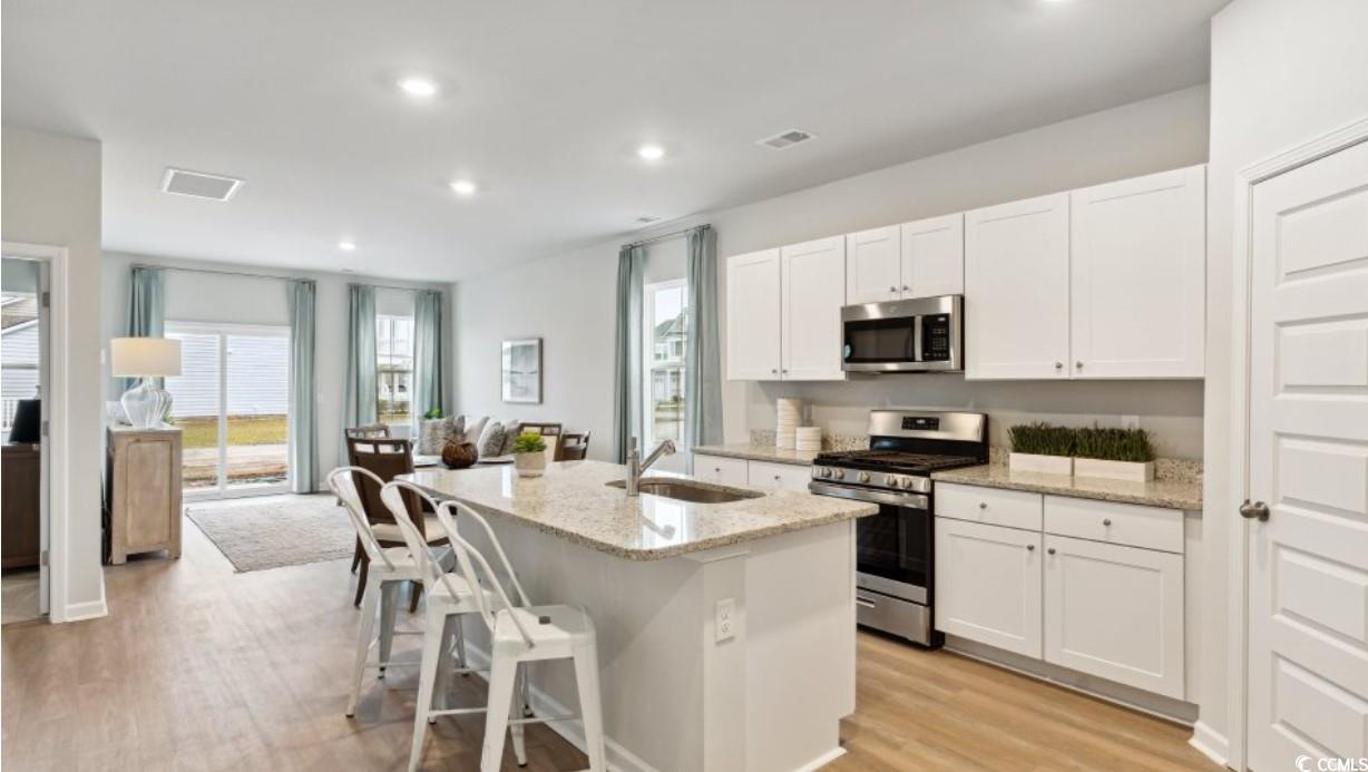 1752 Hunting Harris Ct Property Photo 3