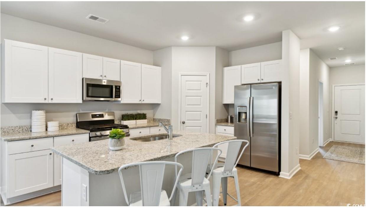 1749 Hunting Harris Ct Property Photo 2