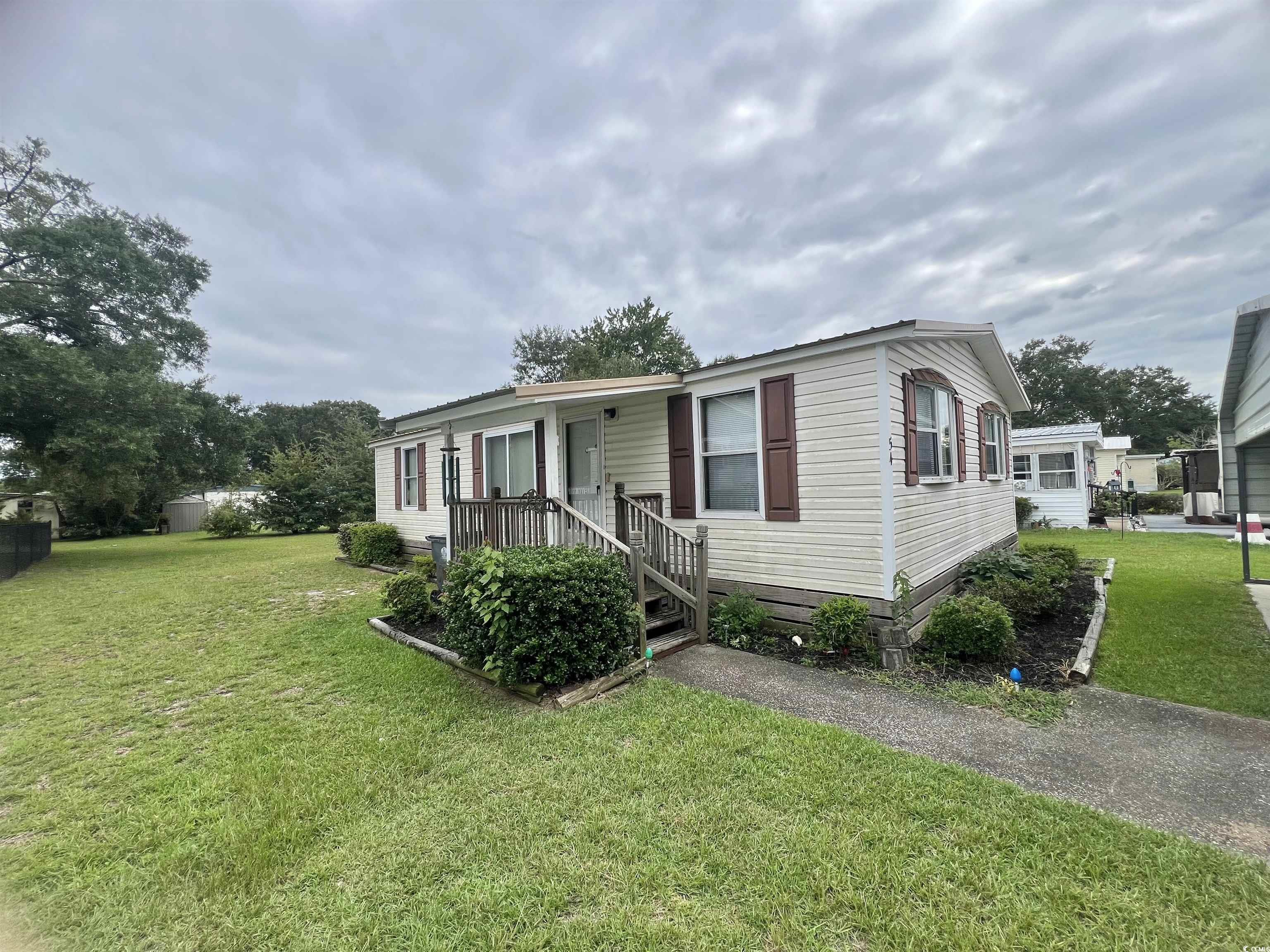 54 Crooked Island Circle Property Photo 1