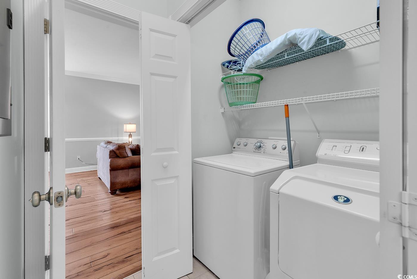 4895 Luster Leaf Circle Property Photo 13